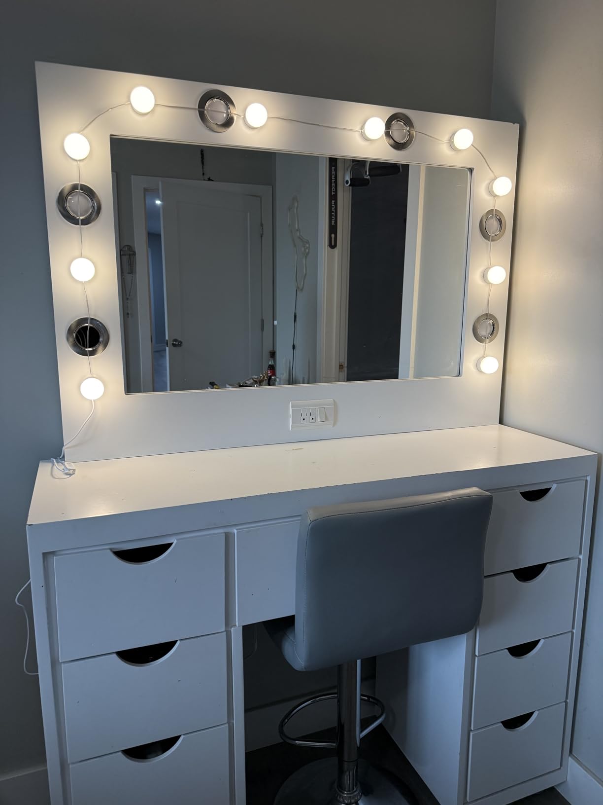 LED Vanity Lights For Mirror, Vanity Lights Stick on with 10 Dimmable Bulbs customer photo 1