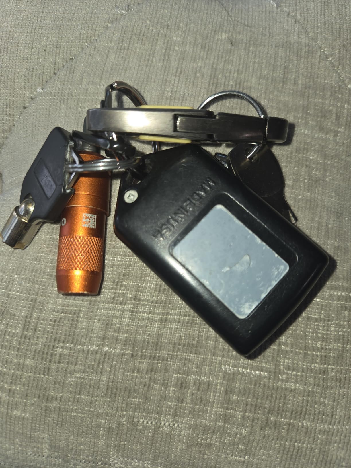 OLIGHT IMINI 2 Rechargeable EDC Keychain Mini Flashlight Black customer photo 1