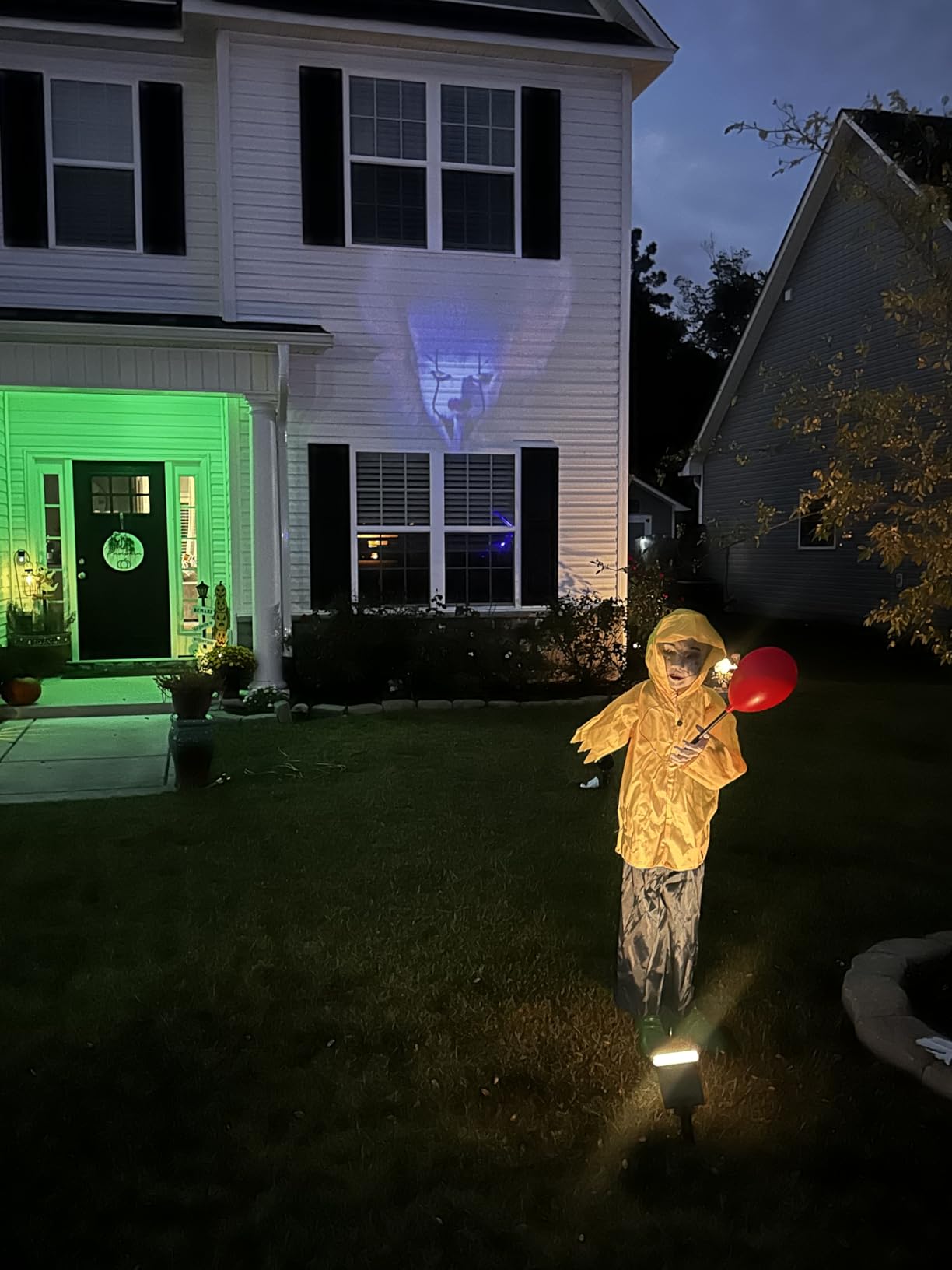 Halloween Decorations Outdoor - 4 Ft Life Size Animatronics Prop customer photo 1