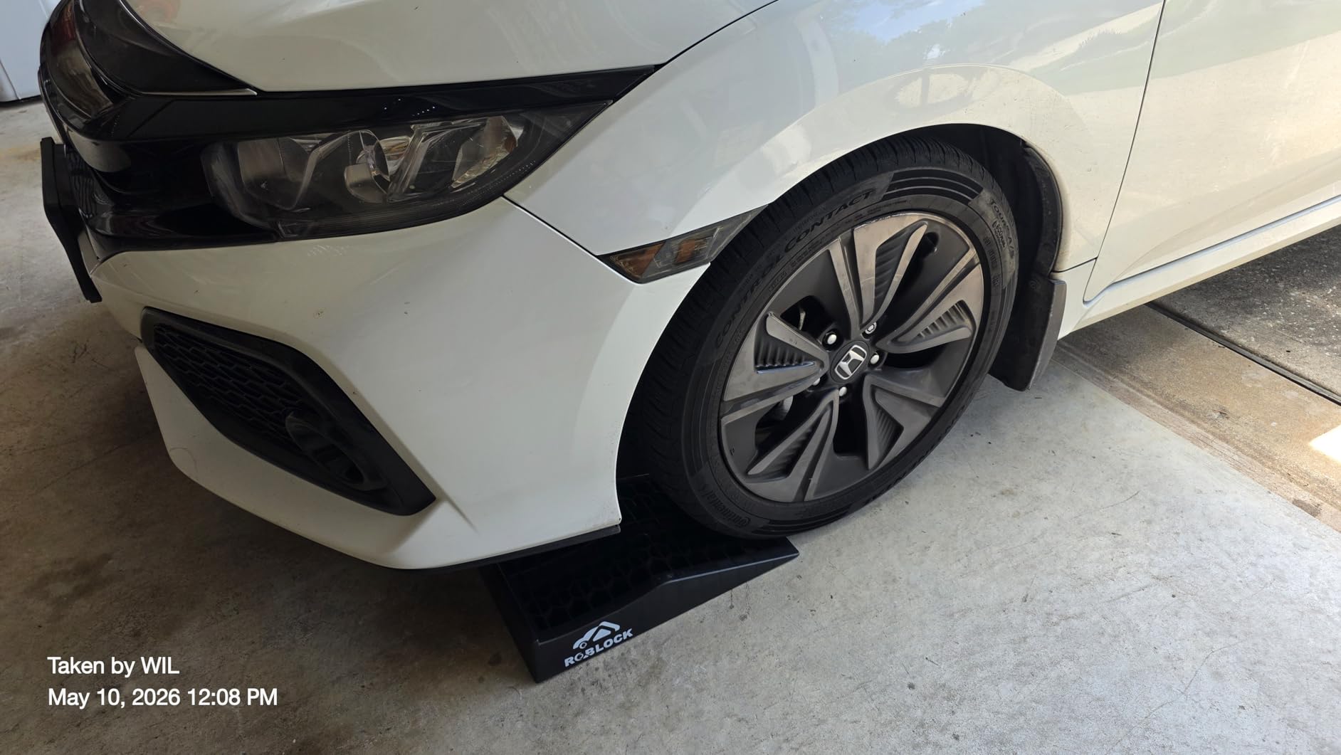ROBLOCK Heavy Duty Car Ramps for Oil Changes and Jack Support, Portable Low Profile Car Ramps for High Lift, Vehicle Ramps for Garage, 31.5''x8.1''x4.9'', G.V.W 10000 LBS, 2 Packs customer photo 1