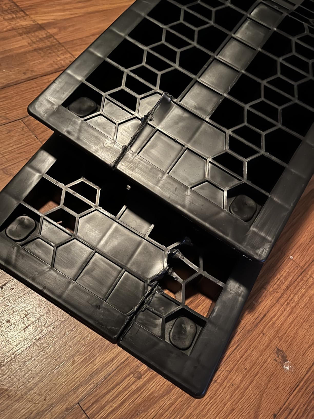 ROBLOCK Heavy Duty Car Ramps for Oil Changes and Jack Support, Portable Low Profile Car Ramps for High Lift, Vehicle Ramps for Garage, 31.5''x8.1''x4.9'', G.V.W 10000 LBS, 2 Packs customer photo 2