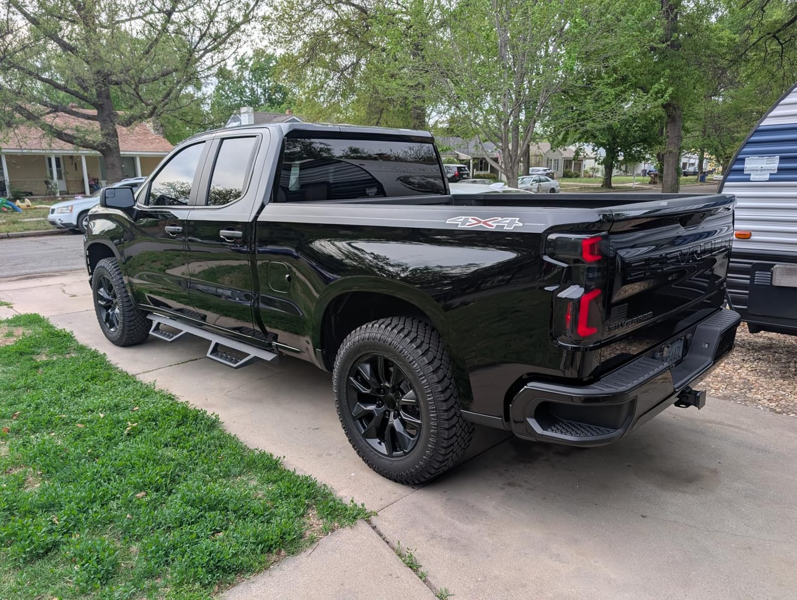 Tyger Auto LanderX Running Board Compatible with 2019-2026 Chevy Silverado GMC Sierra 1500; 2020-2026 2500 3500HD | Crew Cab | TG-LX3C82318 | Drop Step Side Step Rail Nerf Bars customer photo 1