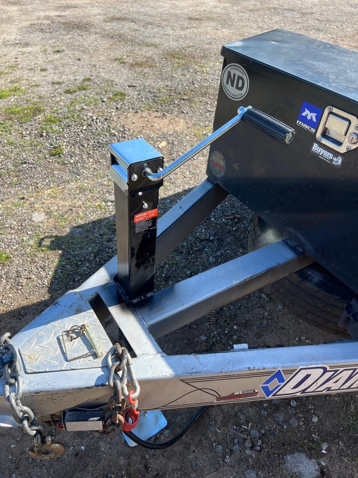 VEVOR 8000lbs Heavy-Duty Square Direct Weld on RV Jack, 15-1/4 Inches Lift, Adjustable Drop Leg, for Lifting RV, Horse, Utility, Yacht Trailers, TJD-7000S customer photo 1