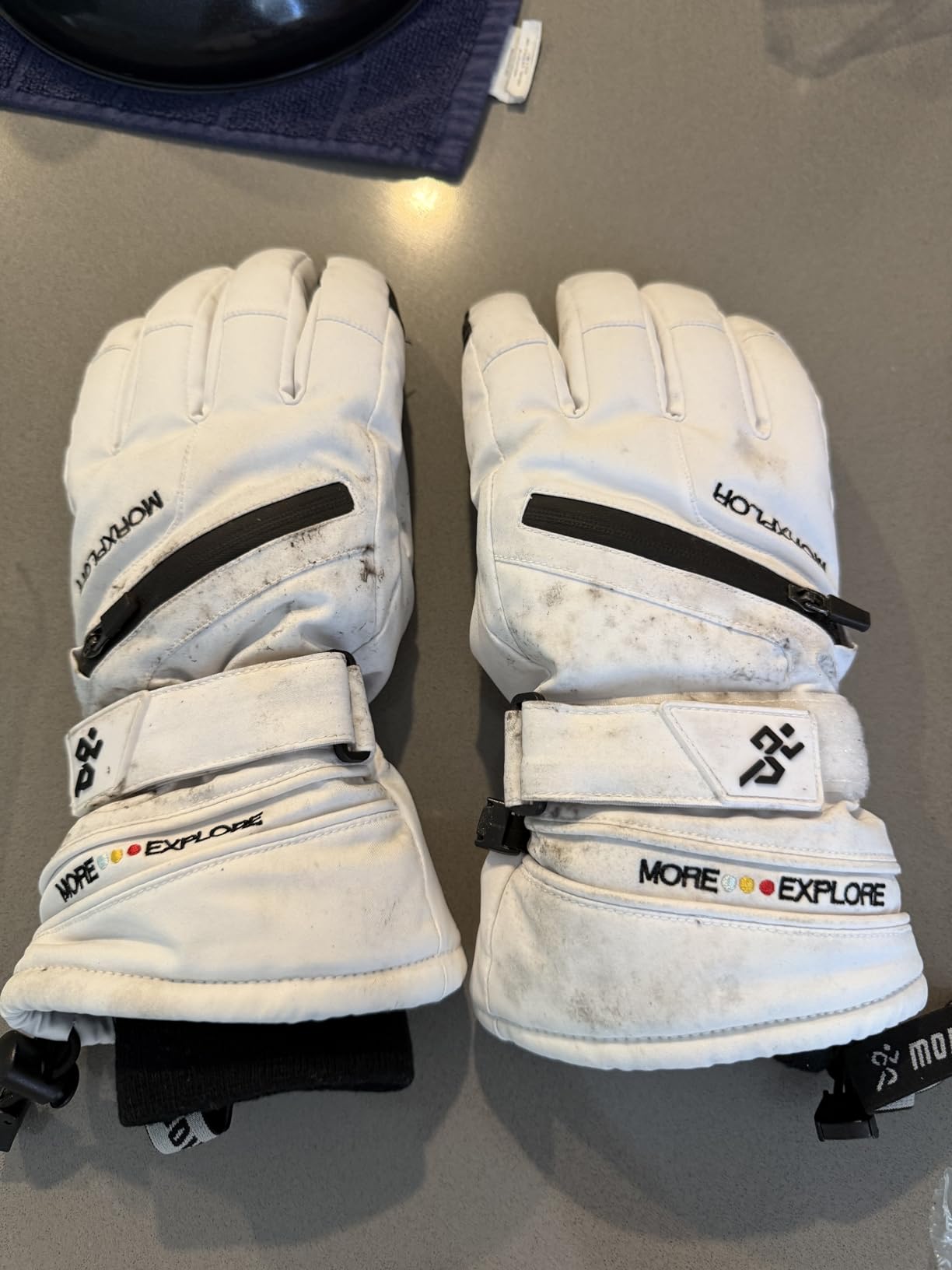 MORXPLOR Winter Ski Snow Gloves Men Women,Windproof Touchscreen Snowboard 3M Thinsulate Insulated Warm Winter Snowmobile Gloves customer photo 2