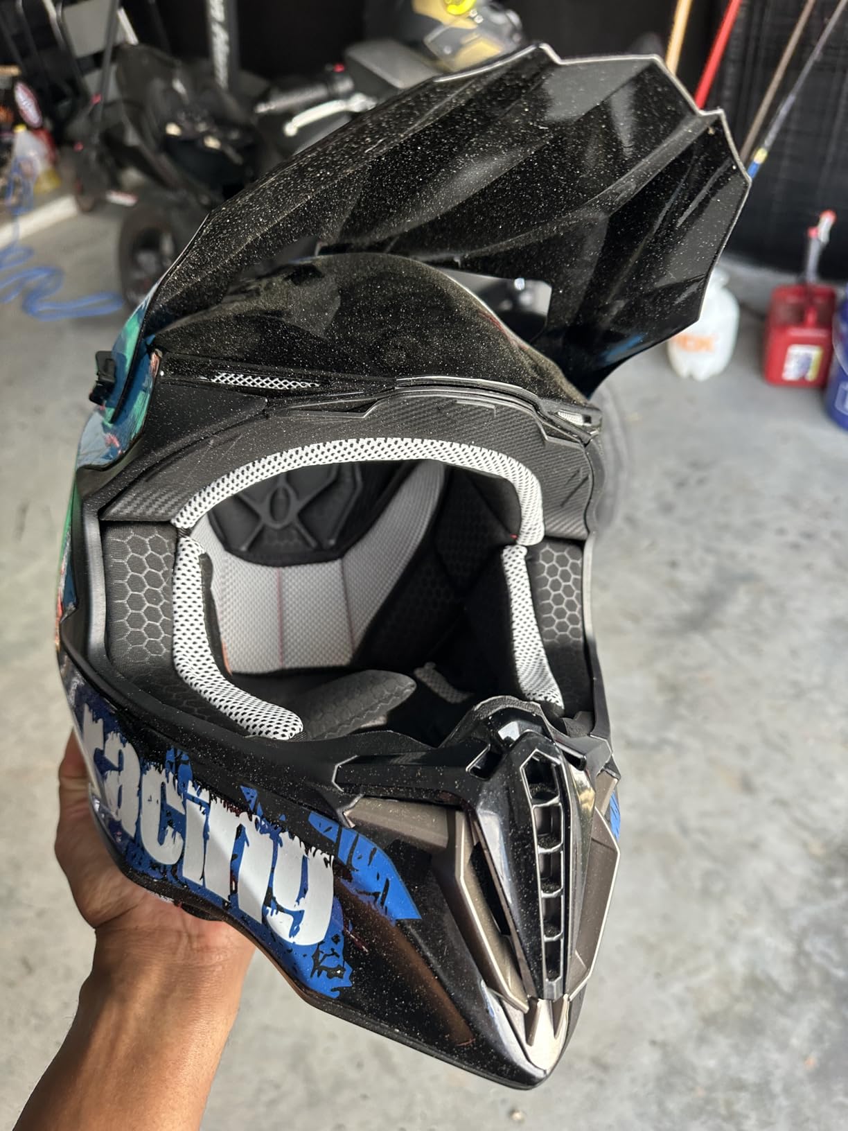OUMURS Adult ATV Dirt Bike Helmet with Goggles Gloves & Mask Quick Release Buckle Adjustable Sun Visor Motorcycle Adult Helmet Off-Road Motocross Downhill Moped MX for Unisex-Adult customer photo 1