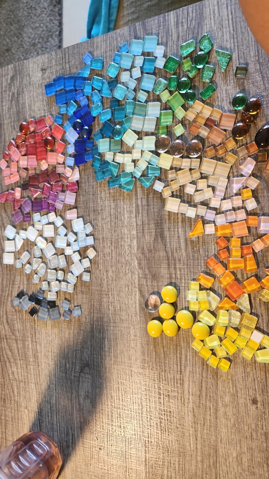 LITMIND 1.1LB Assorted Colors Irregular Crystal Glass Mosaic Tiles - Perfect for Art Crafts, Mosaic Making Projects, Home Decor, and More customer photo 1