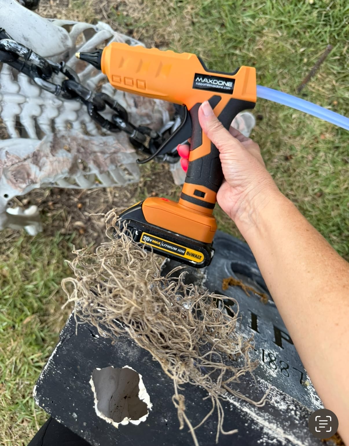 100W Cordless Hot Glue Gun for DeWalt 20V MAX Battery (Tool Only) Wireless Power Glue Gun Full Size with 12pcs Glue Sticks(0.43