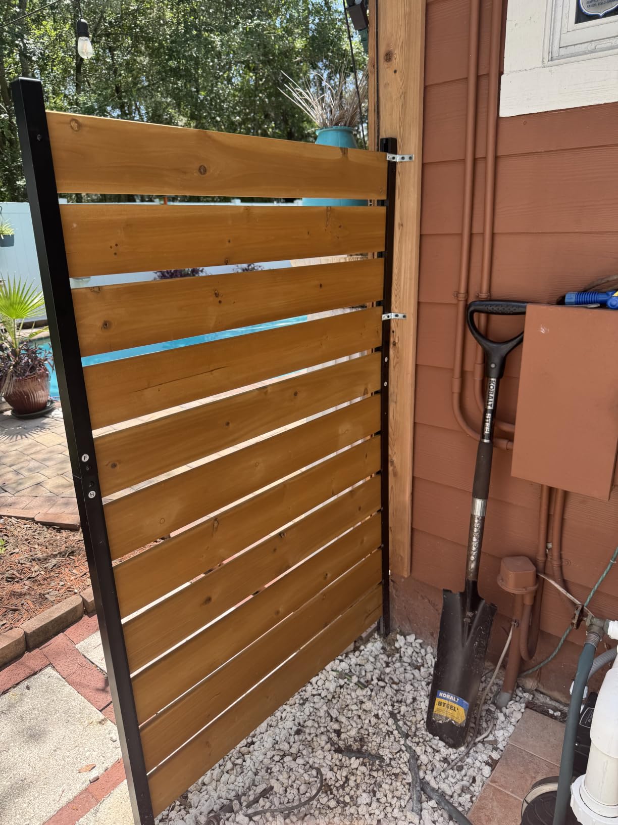 Enclo Concord Privacy Screen, Cedar Wood DIY No Dig Kit | 5ftH x 3.2ftW, Pre-Stained, 1 Panel, Hide Trash Cans, EC18022 customer photo 1
