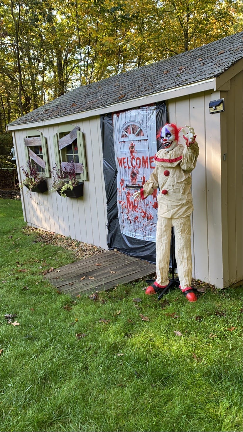 Haunted Hill Farm 6-Ft Talking Clown on Stage Halloween Animatronic customer photo 1