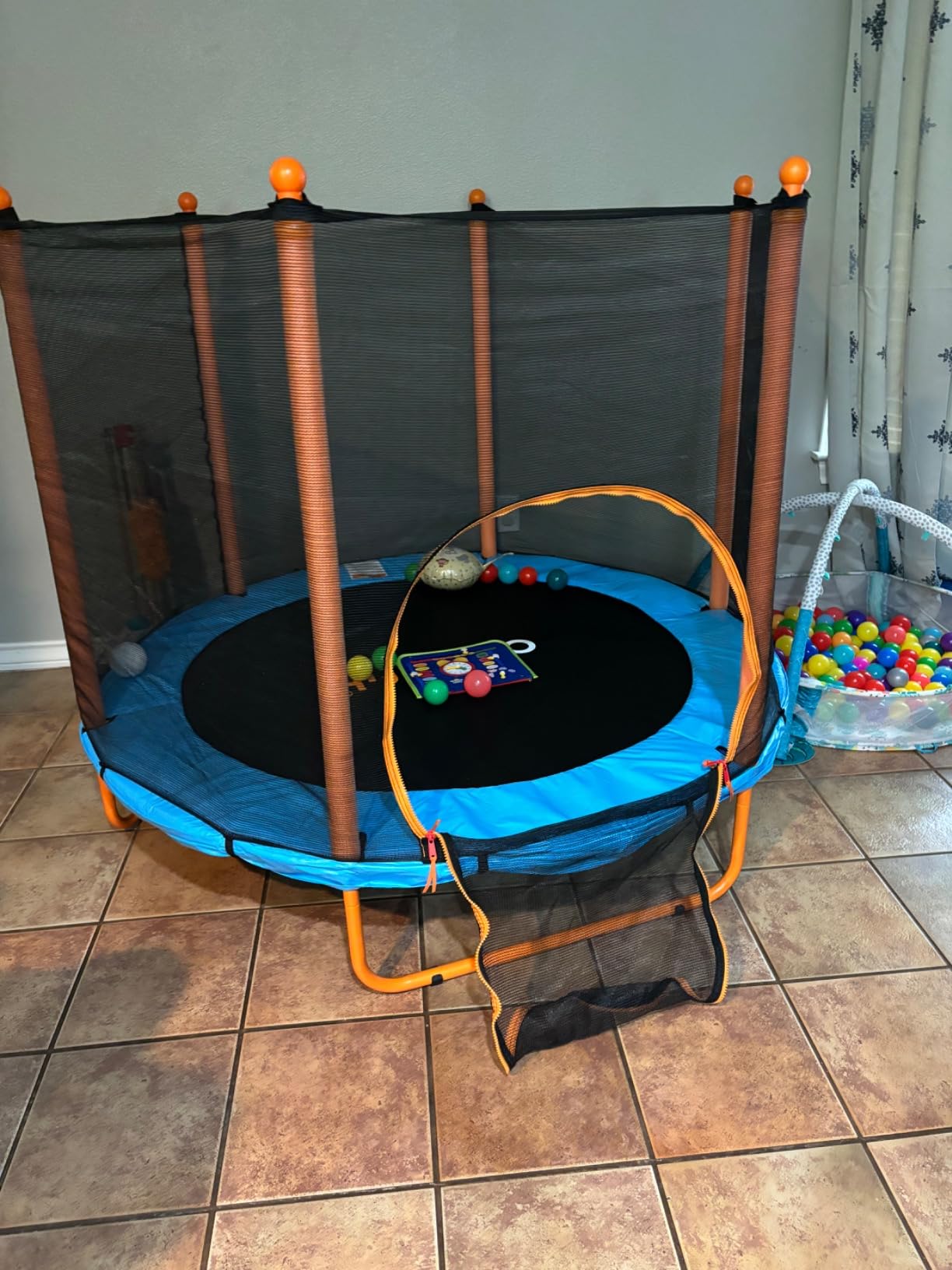 Ativafit 60'' Rebounder Trampoline Indoor Outdoor for Kids Ages 1-8, 5 FT Recreational Toddler Trampoline with Safety Enclosure Net Gifts with Basketball Hoop Dartboard Ocean Bal customer photo 2