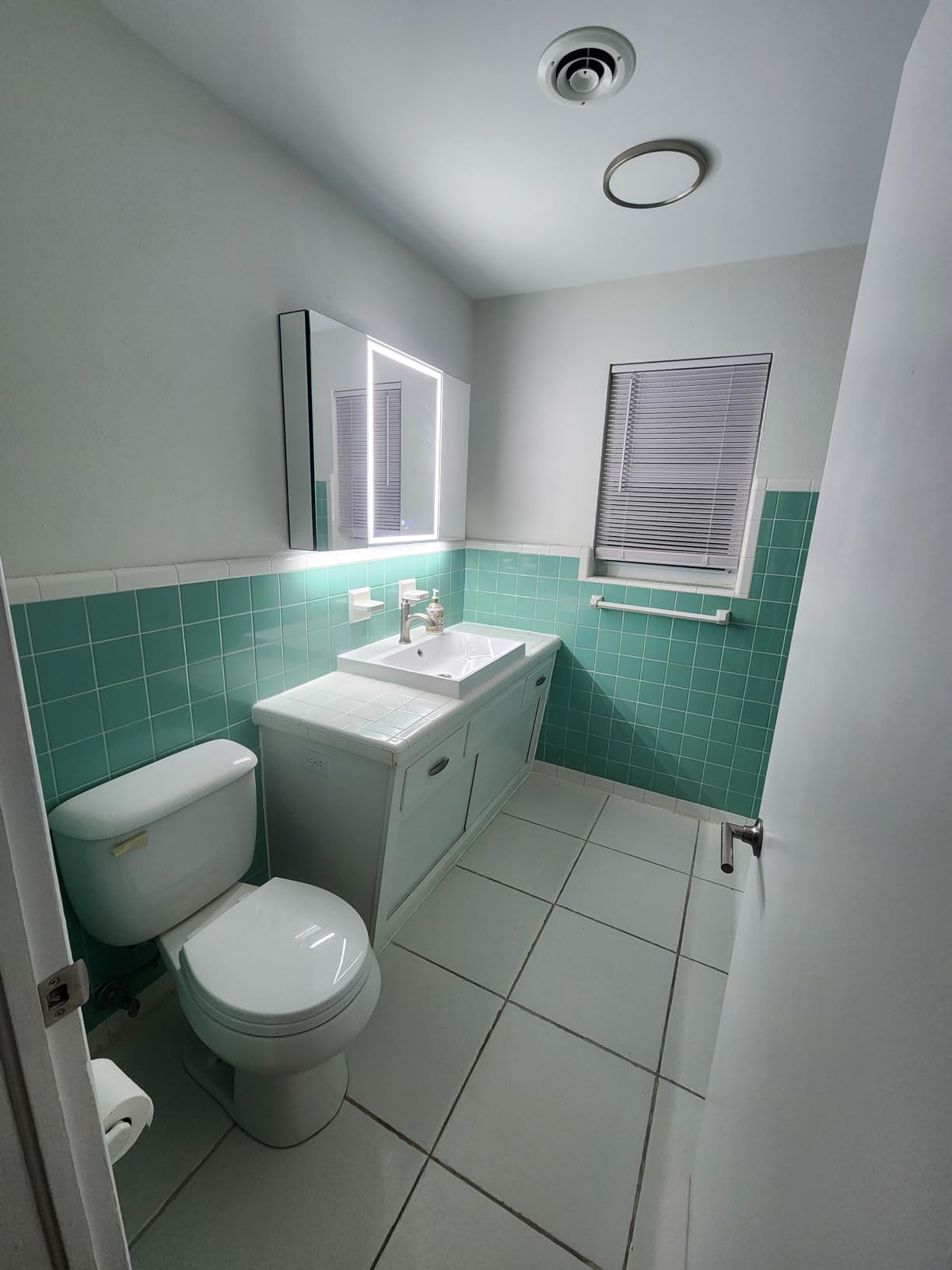 20 * 28 Left Hinge LED Bathroom Mirror Cabinet, Aluminum Medicine Cabinet customer photo 2