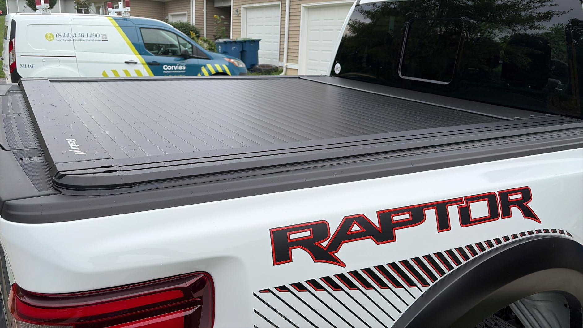 Hard Retractable Tonneau Cover Fits Ford F-150 2015-2026 5.5Ft (67.1