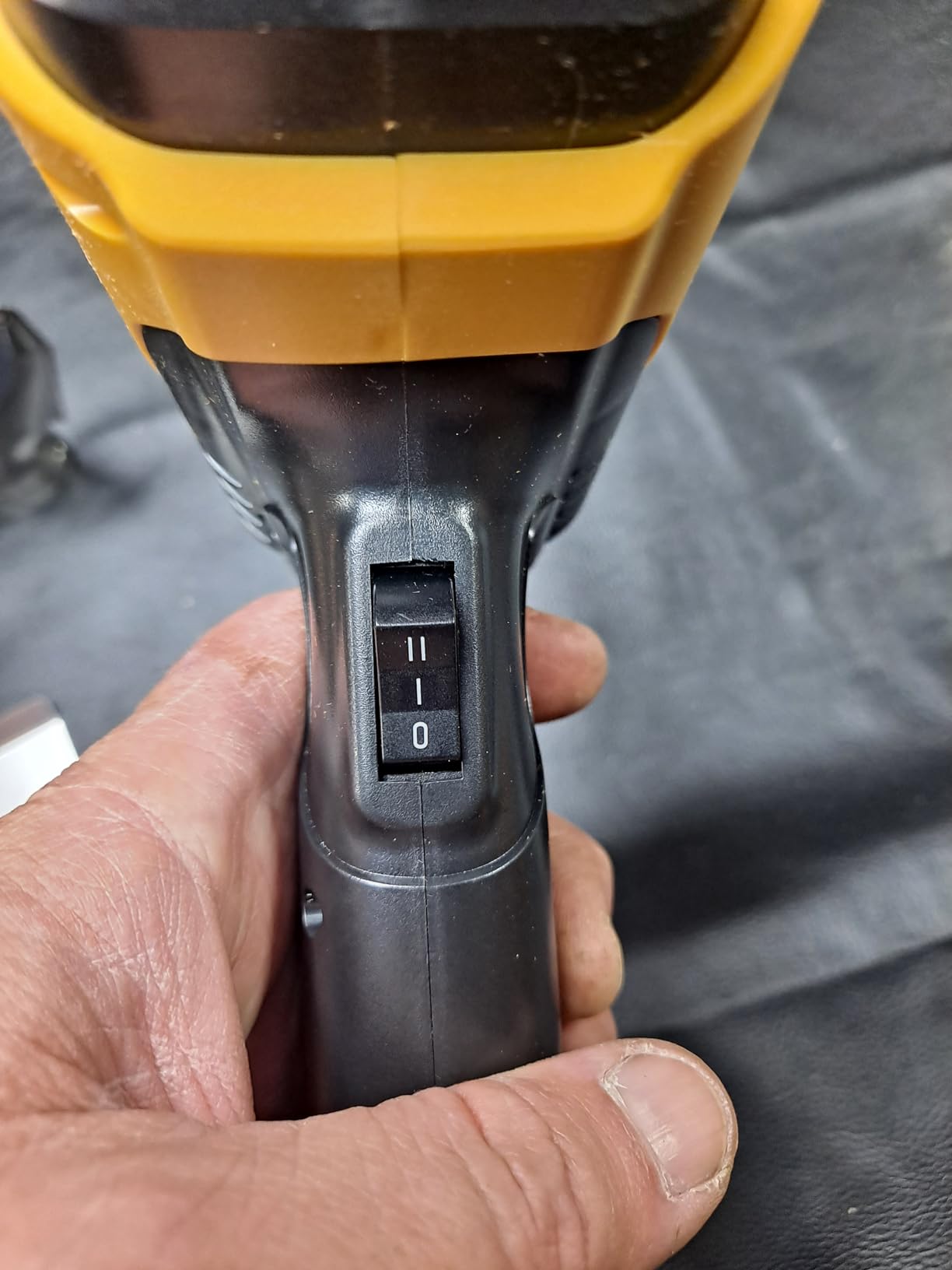 SEEKONE 1800W Compact Heat Gun 122℉-1202℉ Variable Temp for Crafting | Fast Heating 122℉-1202℉, 2-Speed Airflow, 20% Smaller Compact Design, Overheat Protection for Vinyl Wrap, Shrink Tubing customer photo 1