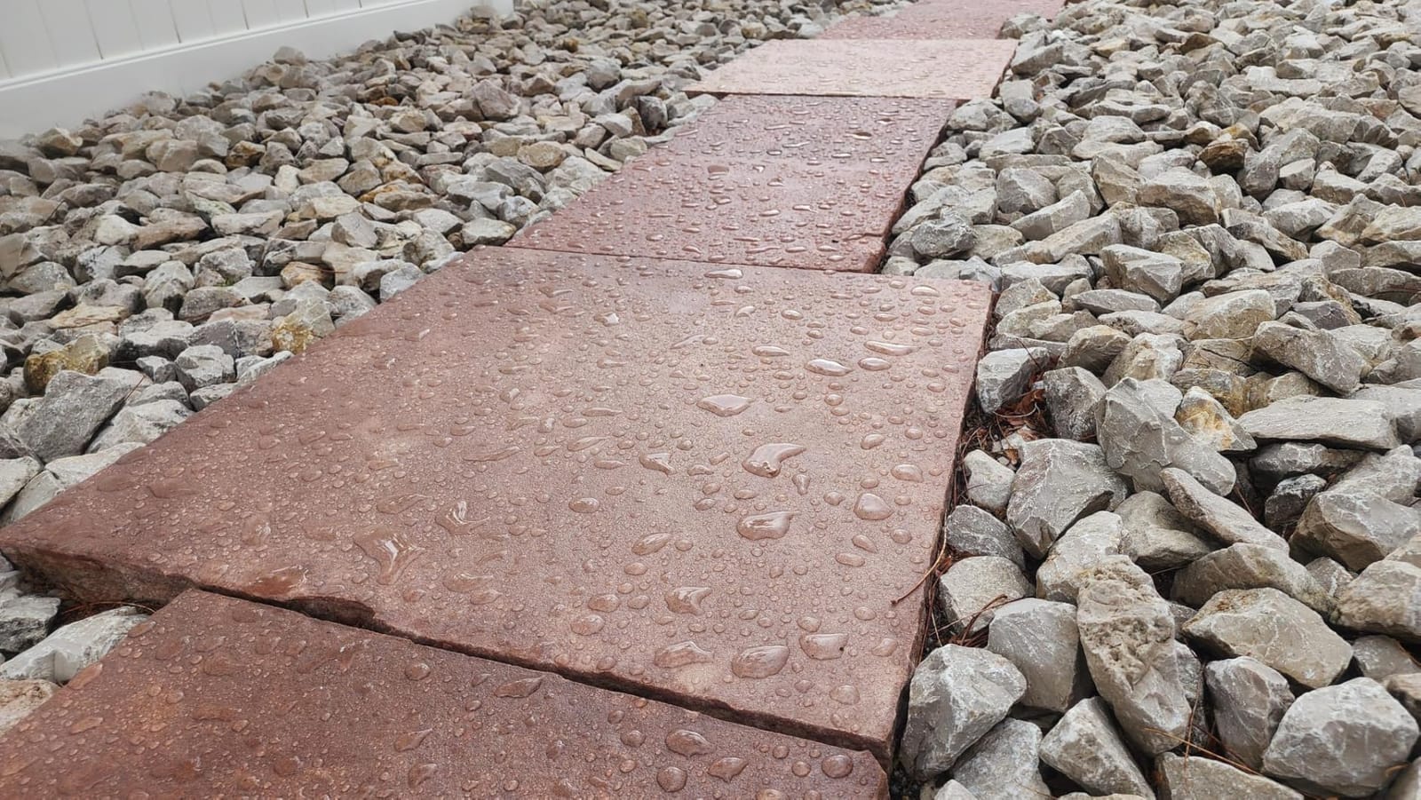 Super Wet Look Stone Sealer-1 Gallon, Durable & Long-Lasting Protection with High Gloss Finsh, Stain Proof, Against Water Damage & Dissolved Salts Natural Stone Sealer for Sandstone, Driveways customer photo 1