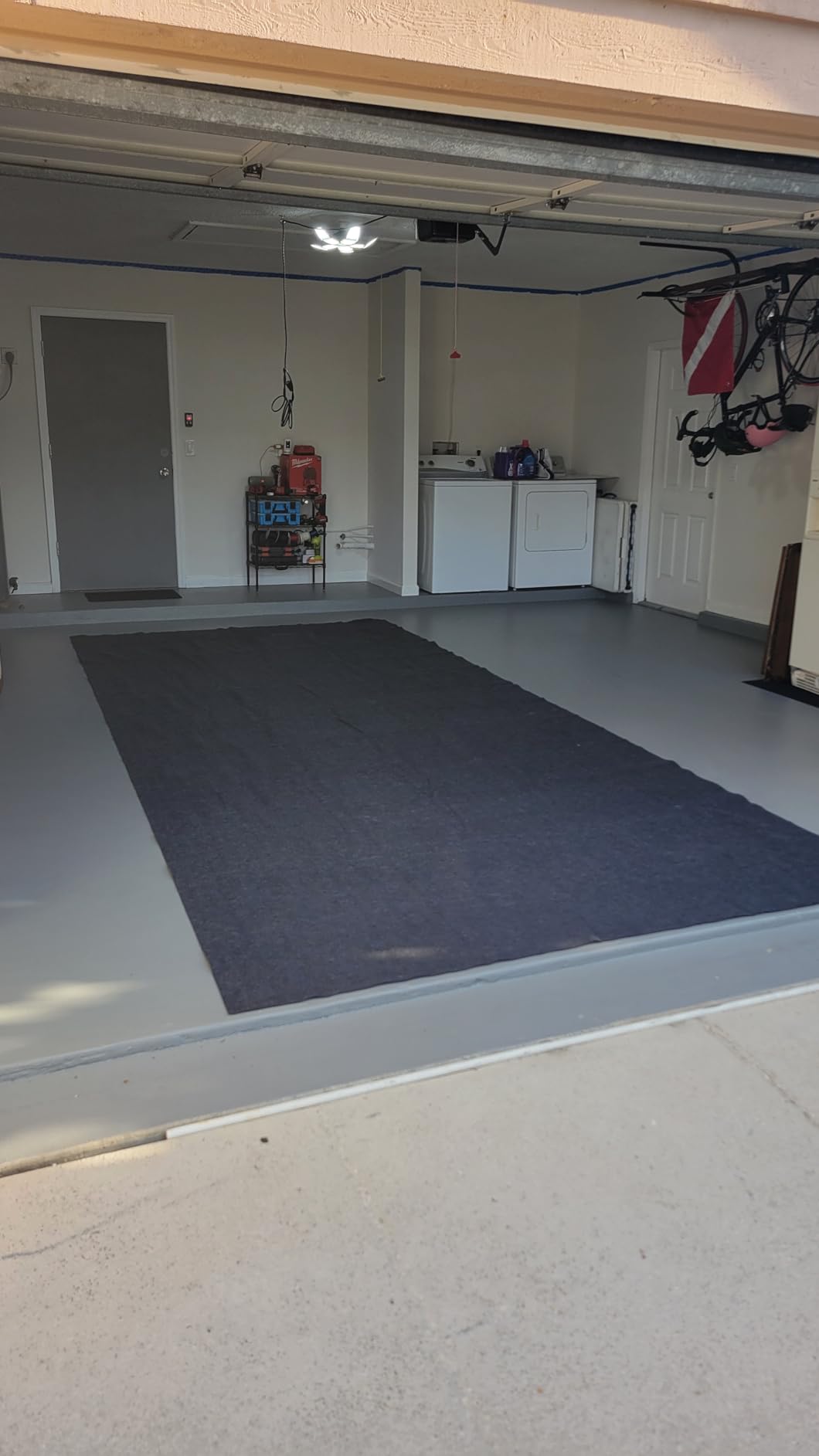 VEVOR Garage Floor Mat, 7.5'x20' Oil Spill Mat Waterproof Protection from Water Snow Rain Mud and Oil for Under Car, Non-Slip Containment Mat with TPE Anti-Leak Backing & Easy Clean & Cuttable customer photo 2