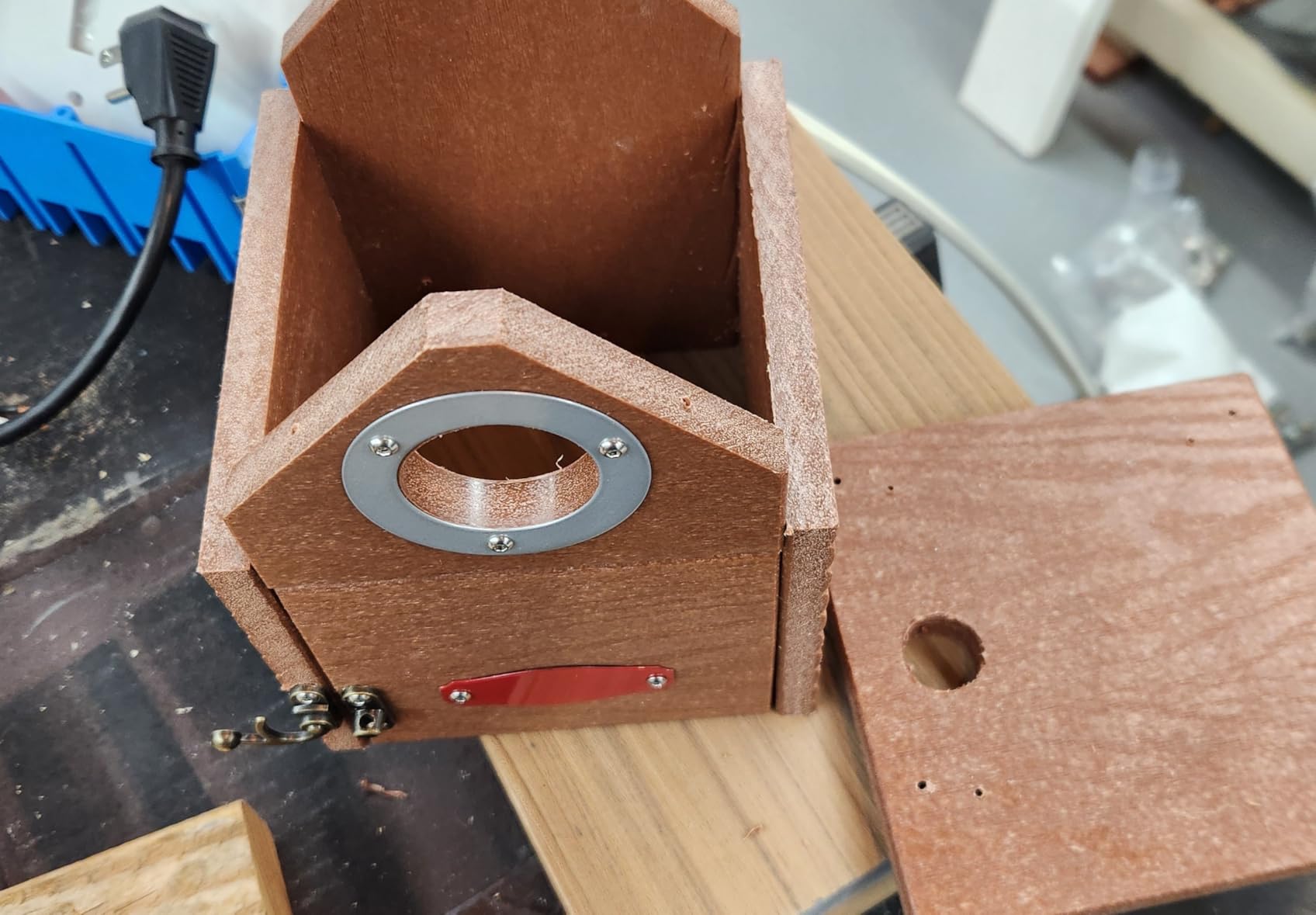 Kingsyard Bluebird House with Predator Guard, Recycled Poly Lumber customer photo 2