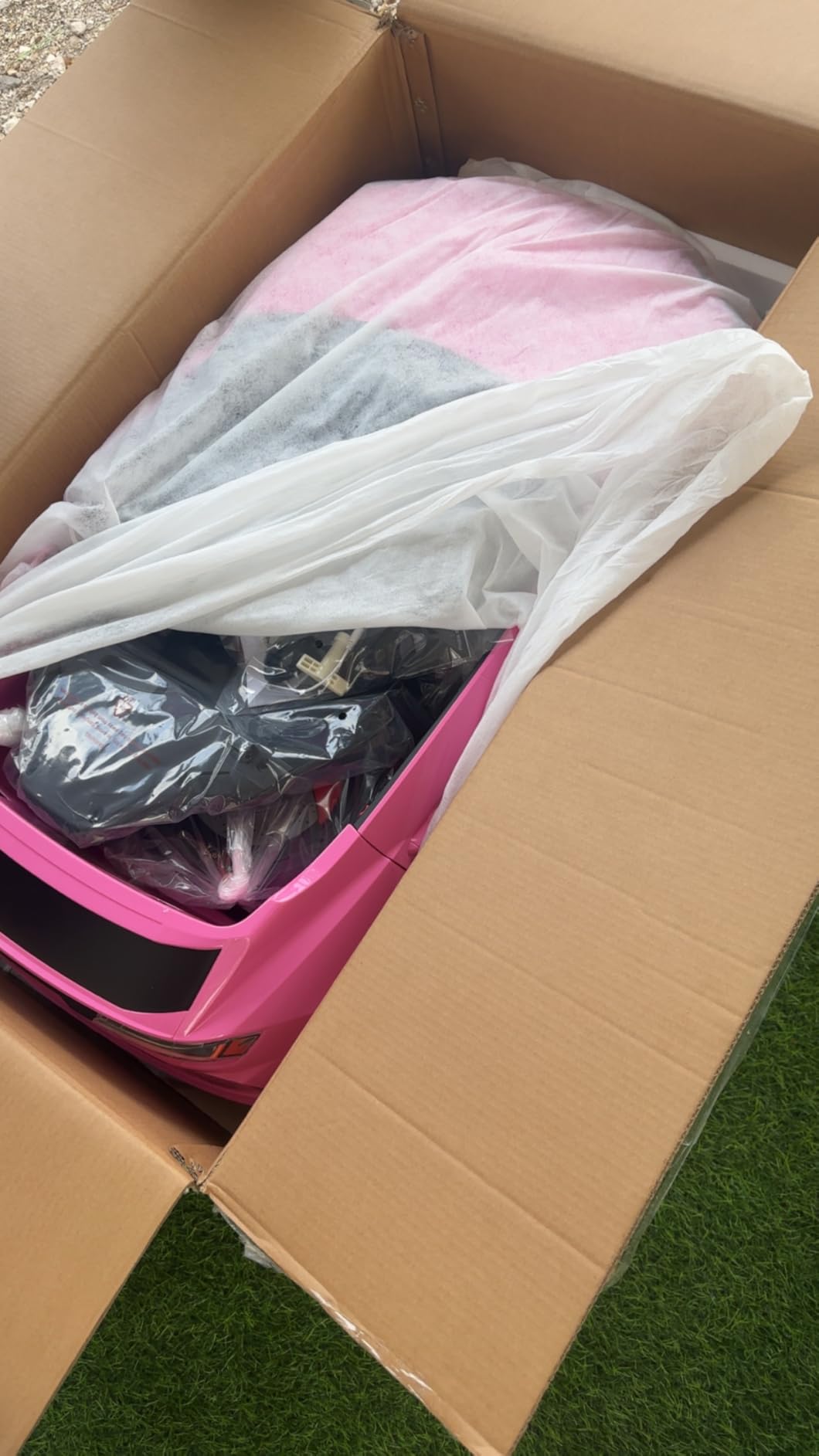 Electric Car for Kids 12V Licensed Lamborghini Ride On Car with Remote Control,Max Speed 2.5Mph,LED Lights,Music Players,Lockable Doors,Spring Suspension,Toddler Cars to Drive,Pink customer photo 2
