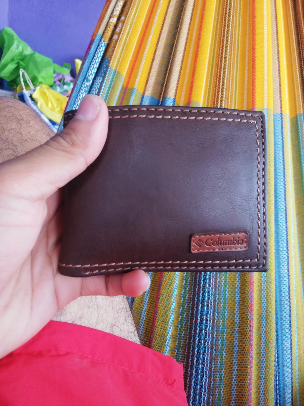 Columbia Mens RFID Slim Bifold Wallet With ID Window Tan Burnished customer photo 2