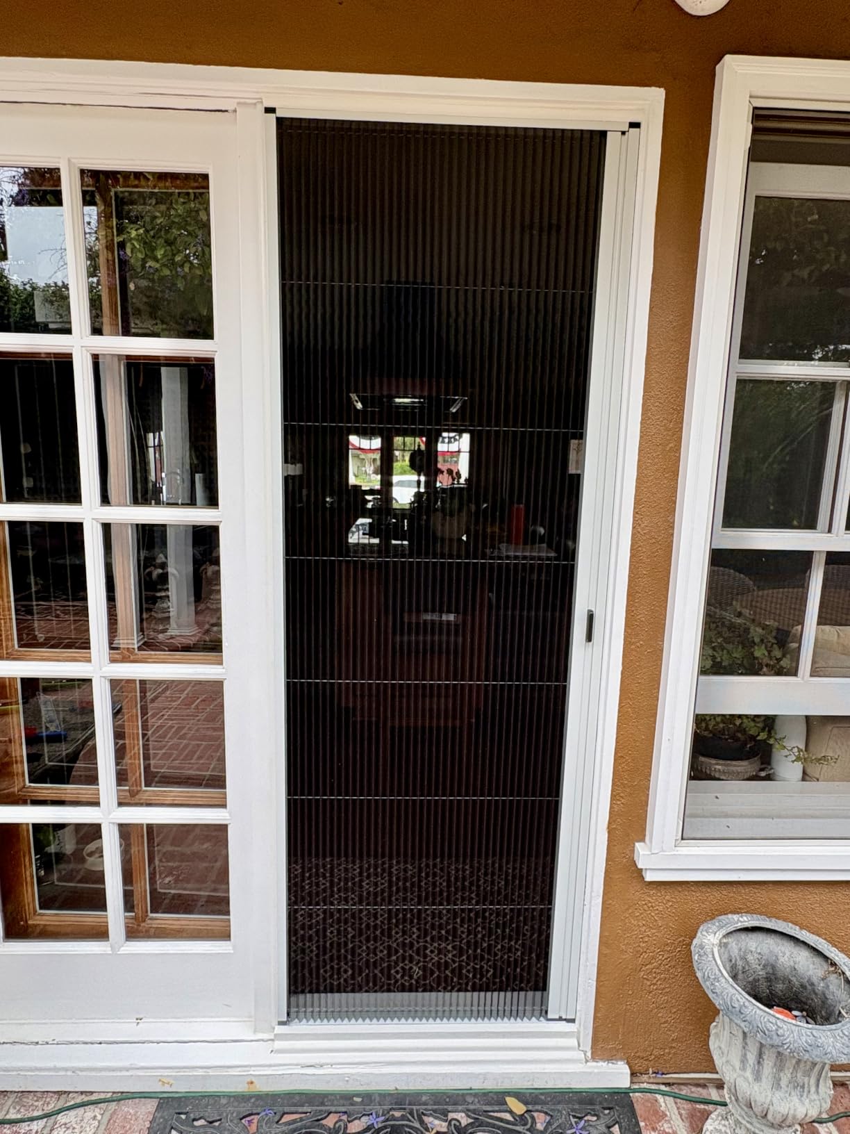 MaKefeile Retractable Screen Doors, No-Drilling Folding Sliding Screen Door with Aluminum Frame for Patio Front Door Bedroom Kitchen, Rollup Screen for Single/Double Door, Customize Size, Black customer photo 1