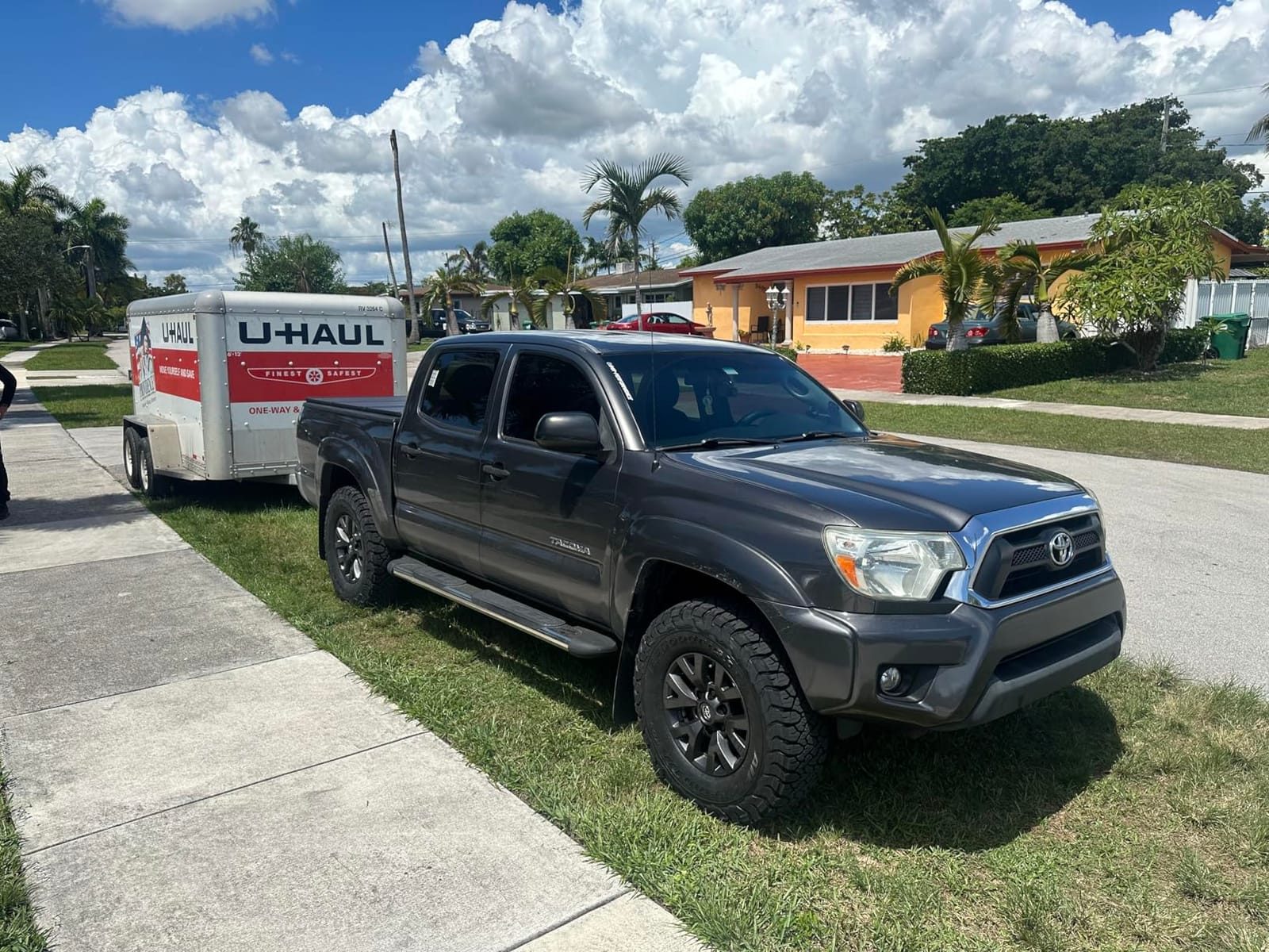 BFGoodrich All-Terrain T/A KO3 Car Tire for Light Trucks, SUVs, and Crossovers, LT265/75R16/E 123/120S customer photo 1