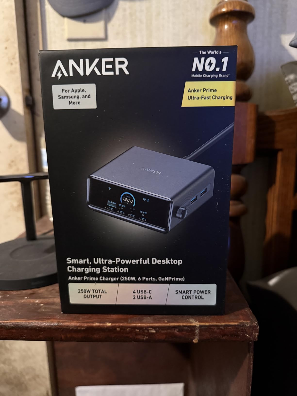Anker Prime Charging Station, 250W 6-Port GaN USB C Charger customer photo 1
