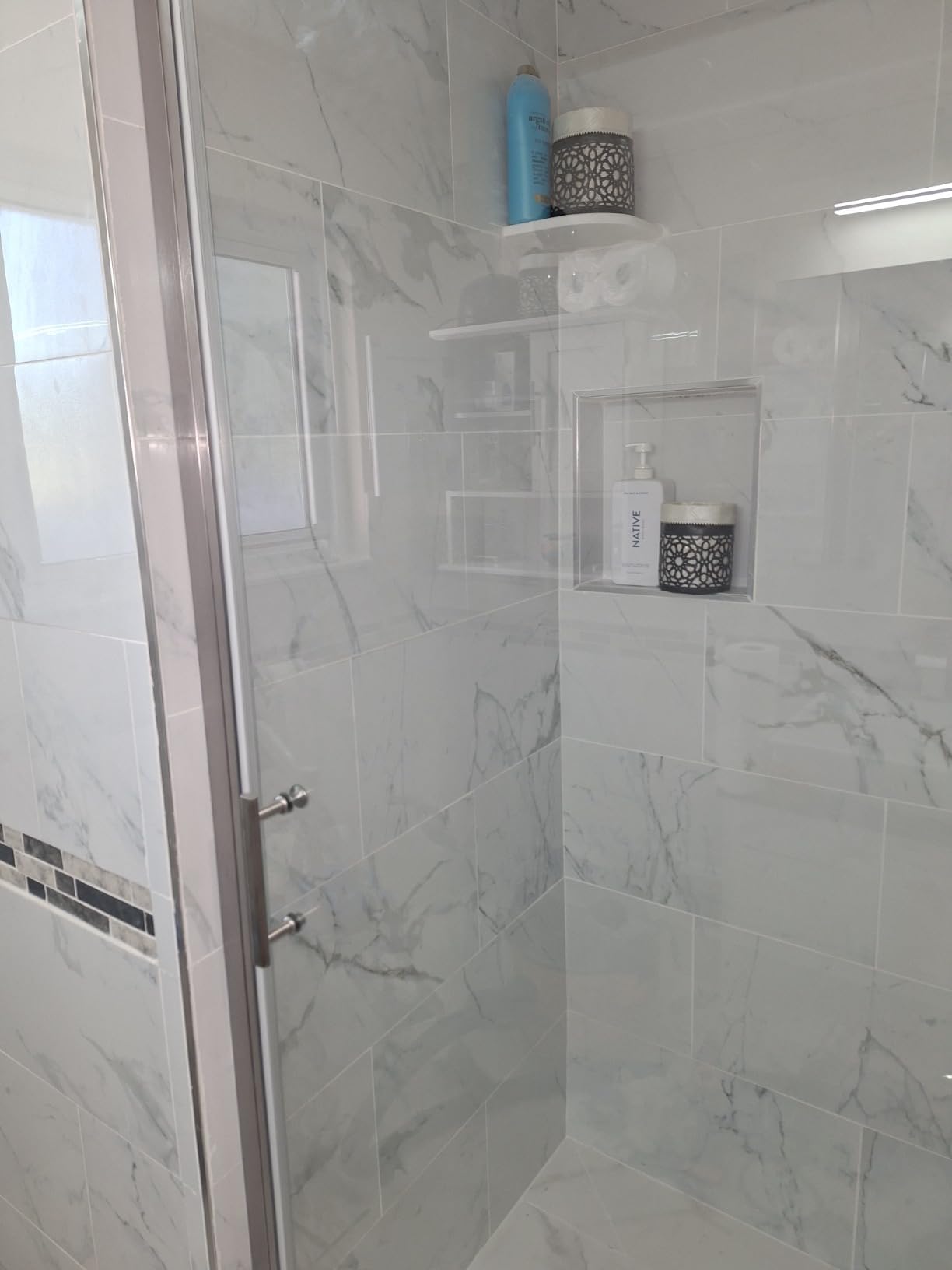 Pivot Shower Door, 28