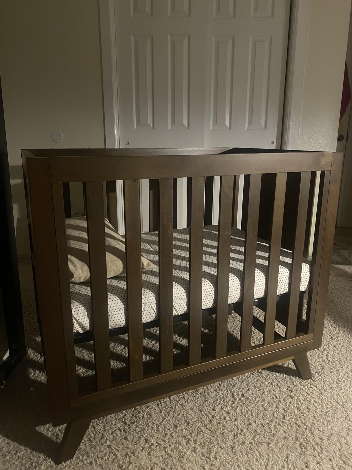 DaVinci Otto 3-in-1 Convertible Mini Baby Crib w/ 4