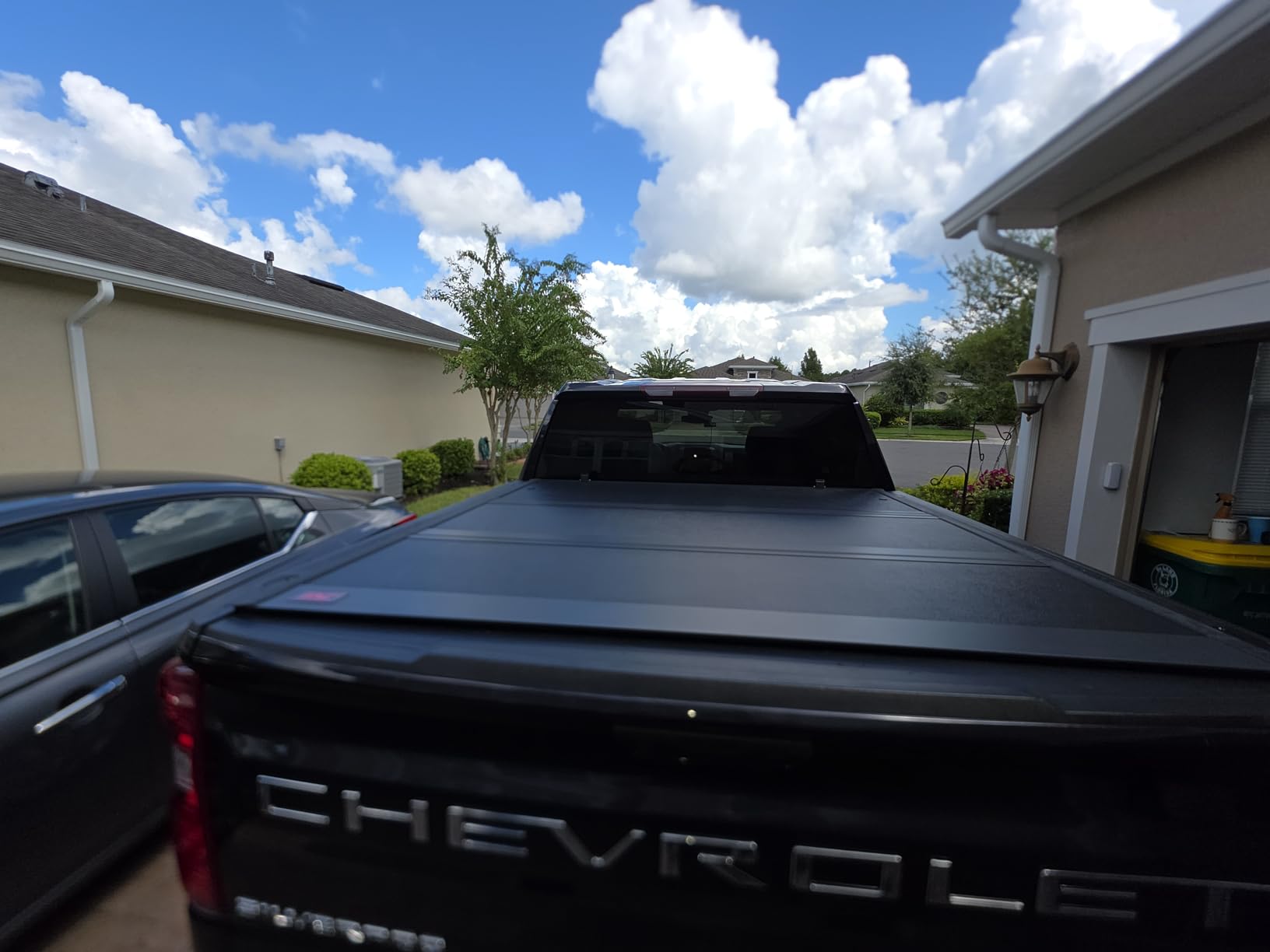 Rough Country Hard Low Profile Tri-Fold Tonneau Cover for Chevy Silverado & GMC Sierra 1500 (2019–2026) – Flush Mount Aluminum Bed Cover, Fits 5'10 Short Bed customer photo 2