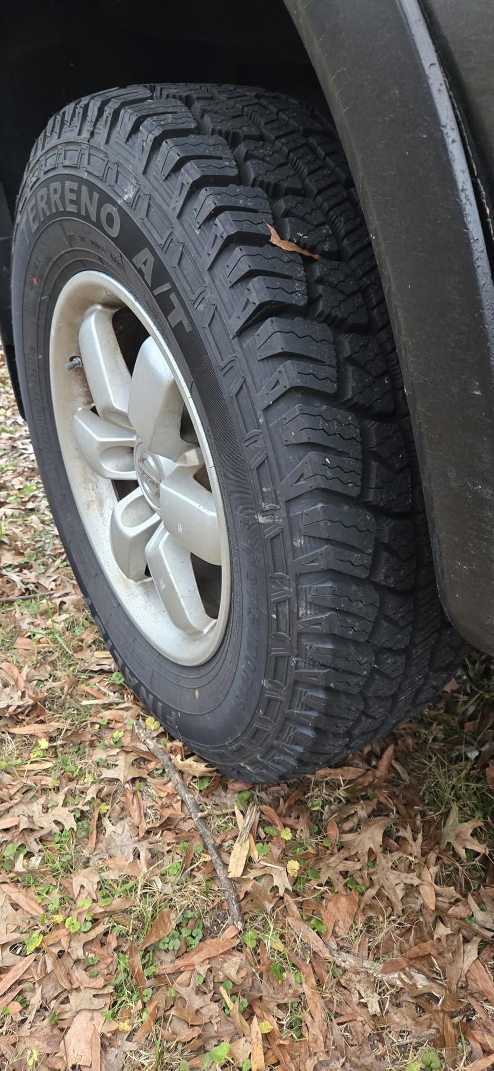 Set of 4 Finalist Terreno A/T 245/65R17 107T SUV All Terrain Tire customer photo 1