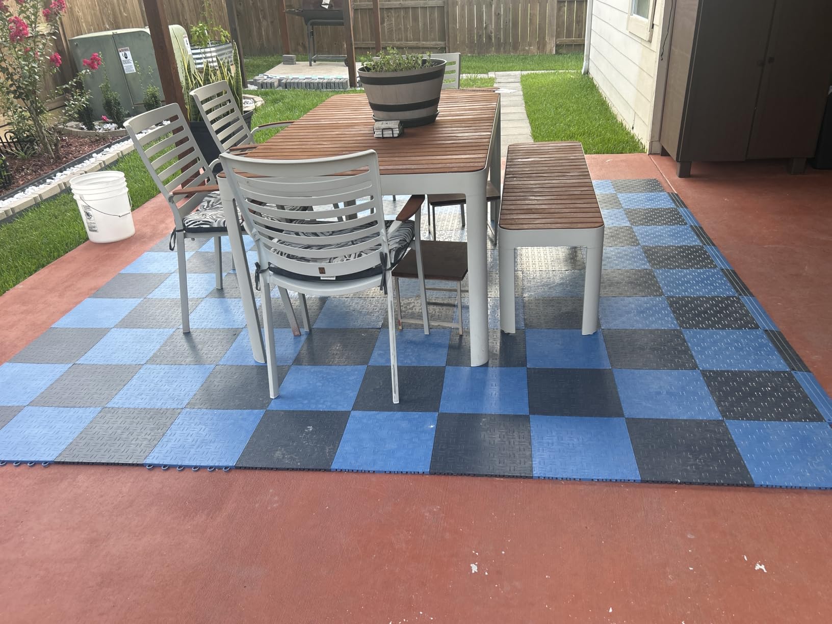 VEVOR Garage Floor Tiles 12 x 12 x 0.53 inch, Interlocking Design Ease of Installation Double-Sided Texture Non-Slip Sturdiness, for Garages, Basements, Repair Shops, Graphite Gray, 25 Pack customer photo 2