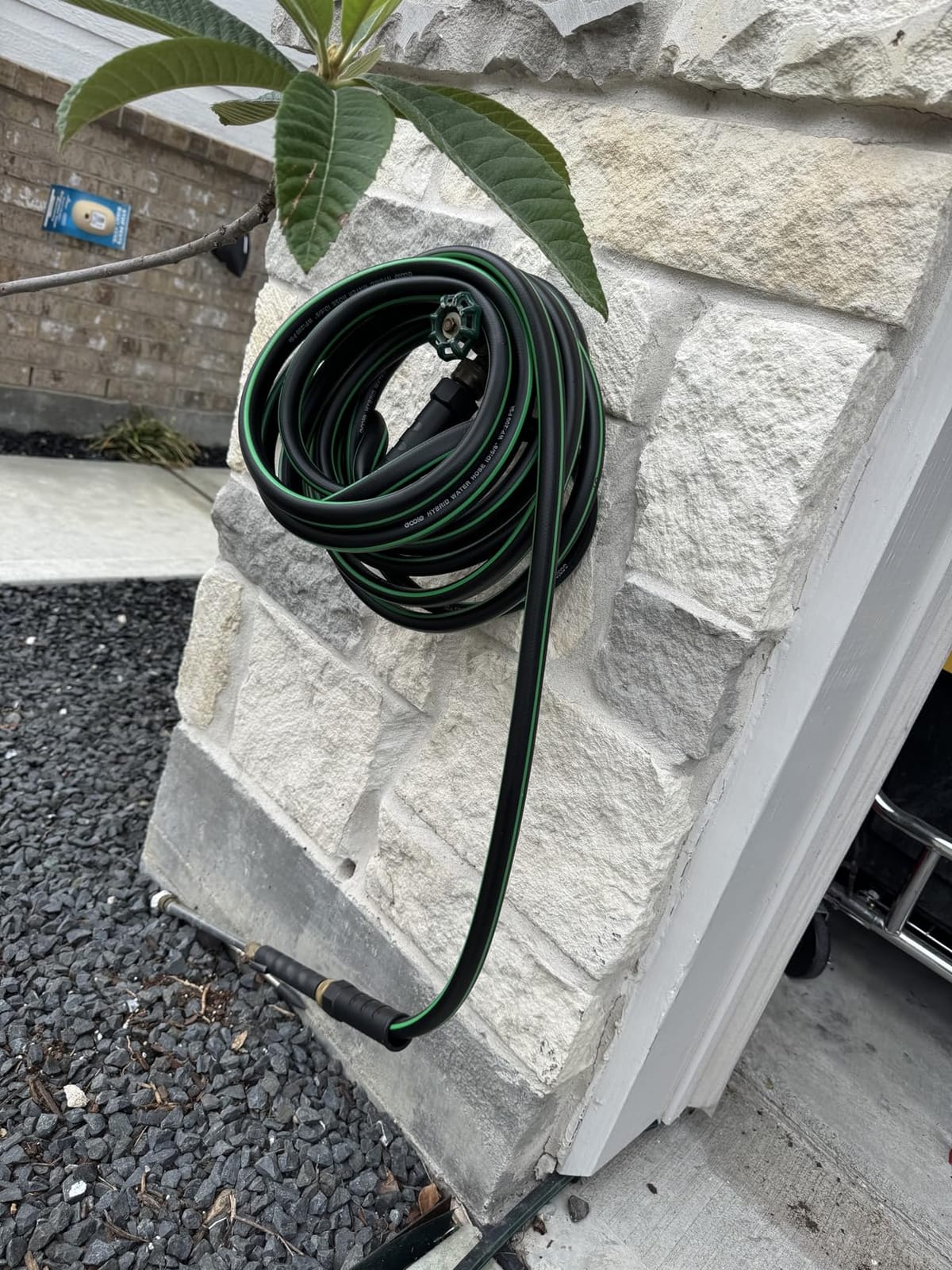 Heavy Duty Garden Hose 50ft, NON-EXPANDABLE Flexible Water Hose, Kink Resistant Lightweight Hybrid Hose, Leakproof Hose Male to Female Fittings customer photo 2