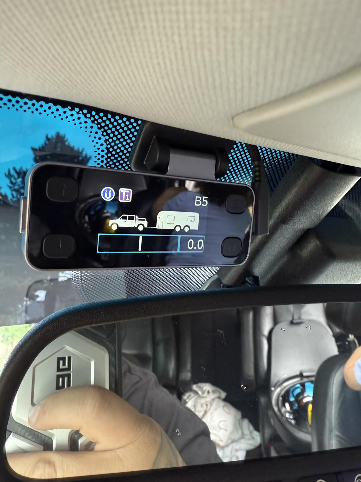 Kohree Upgraded Trailer Brake Controller Kit, Split Design, LCD Screen, Smart Chip, Proportional Braking, Electric Brake Controller for Trailers with 1-4 Axles customer photo 2