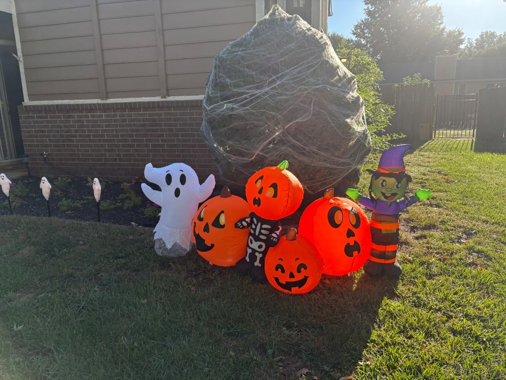 Joiedomi 8 FT Long Inflatable Halloween Decor Outdoor, Halloween Blow Up Decorations Inflatable Pumpkin Ghost Vampire Witch Tombstone with LEDs for Yard Decorations customer photo 1
