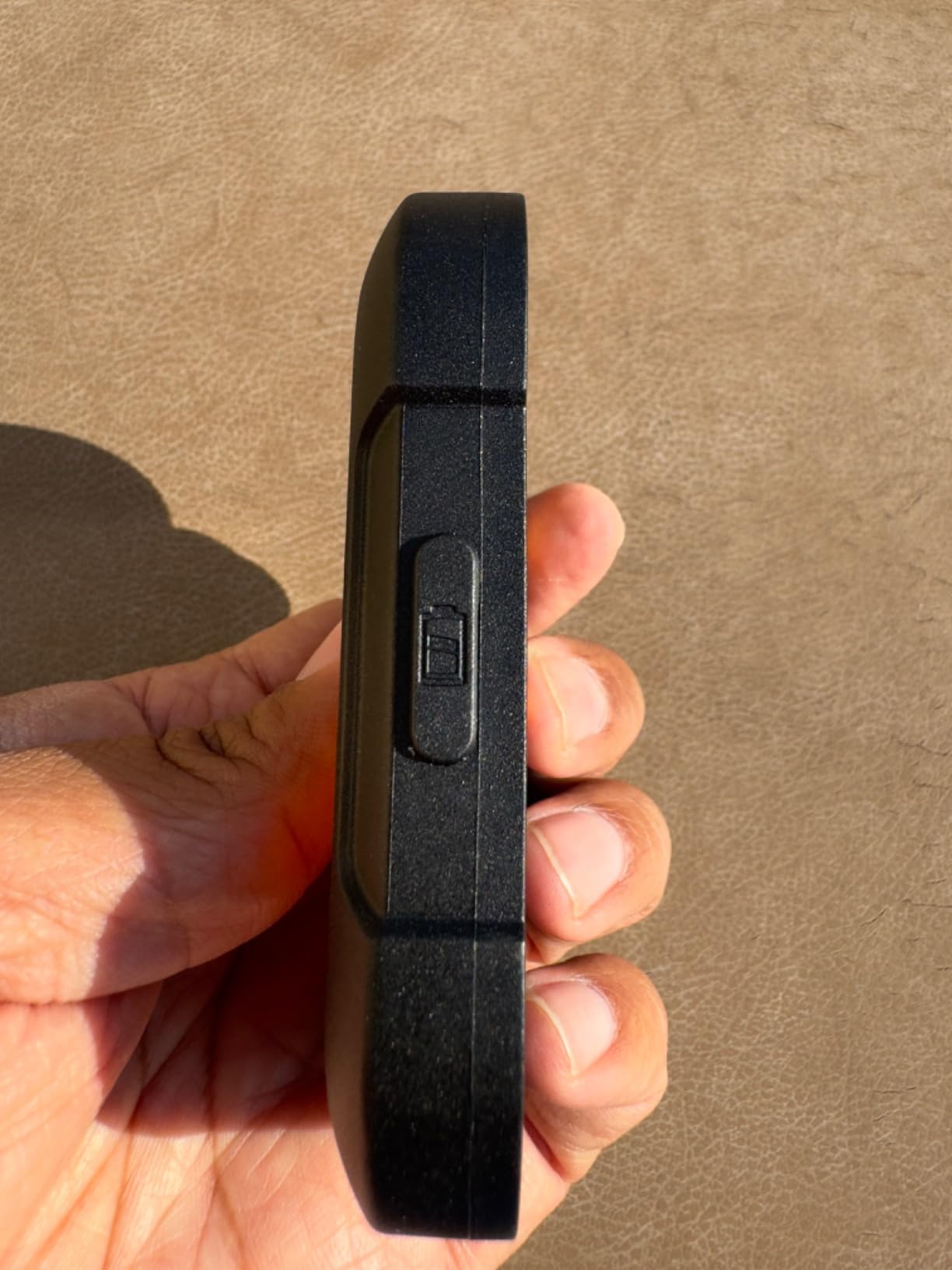 DEWALT Heavy Duty Magnetic Power Bank 5, 000mAh, Rugged, Wireless customer photo 1