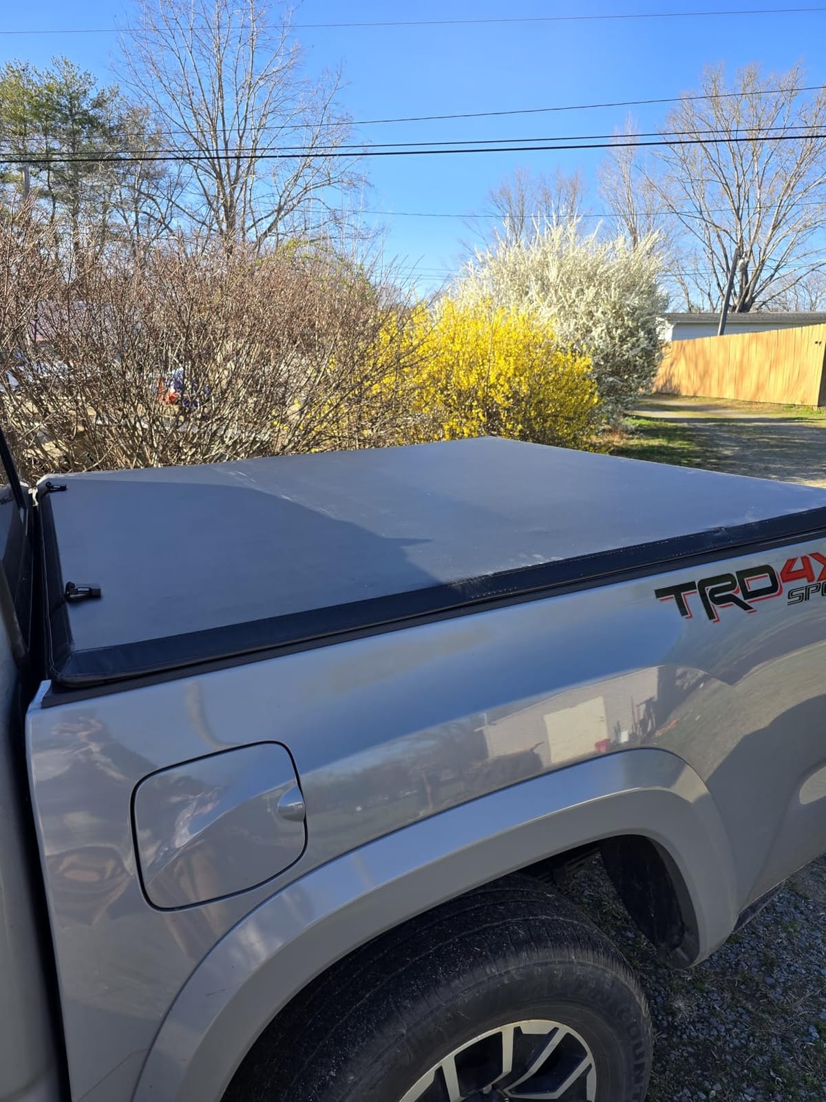 OEDRO Soft Trifold Truck Bed Tonneau Cover Fit for 2024-2026 Tacoma 5ft customer photo 2