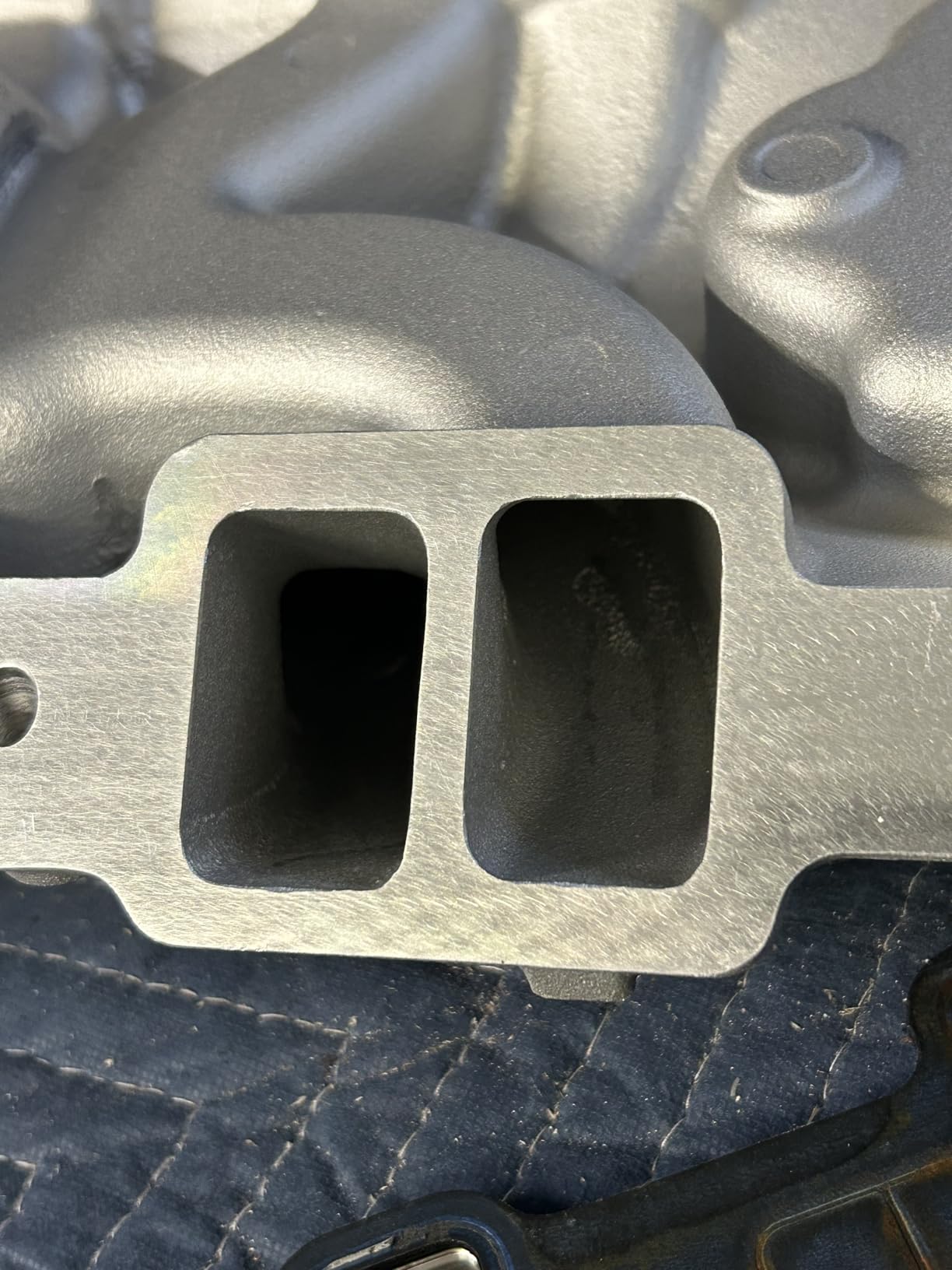 2701 SBC Intake Manifold Dual Plane Aluminum for 262-400 V8 Silver customer photo 2