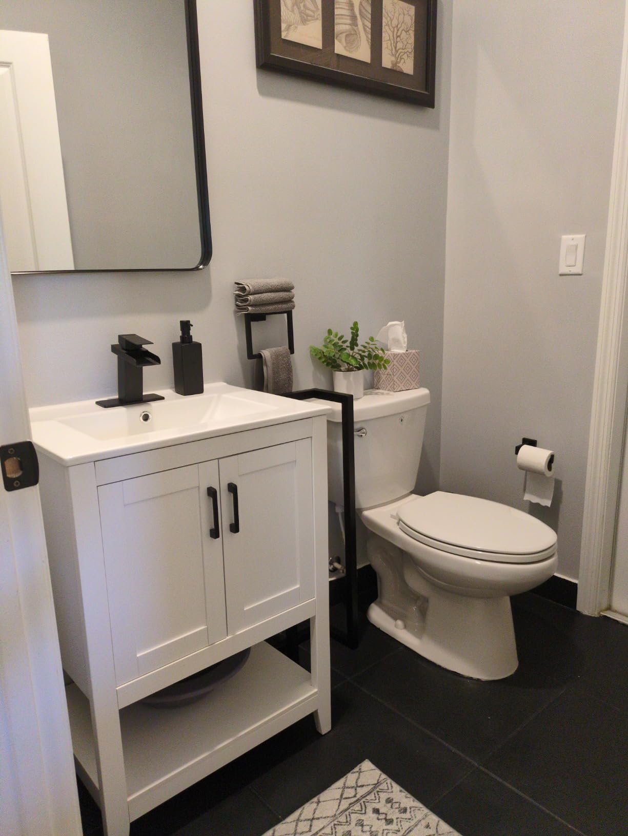 Yaheetech 24 Inch Freestanding Bathroom Vanity with Ceramic Sink, White customer photo 2