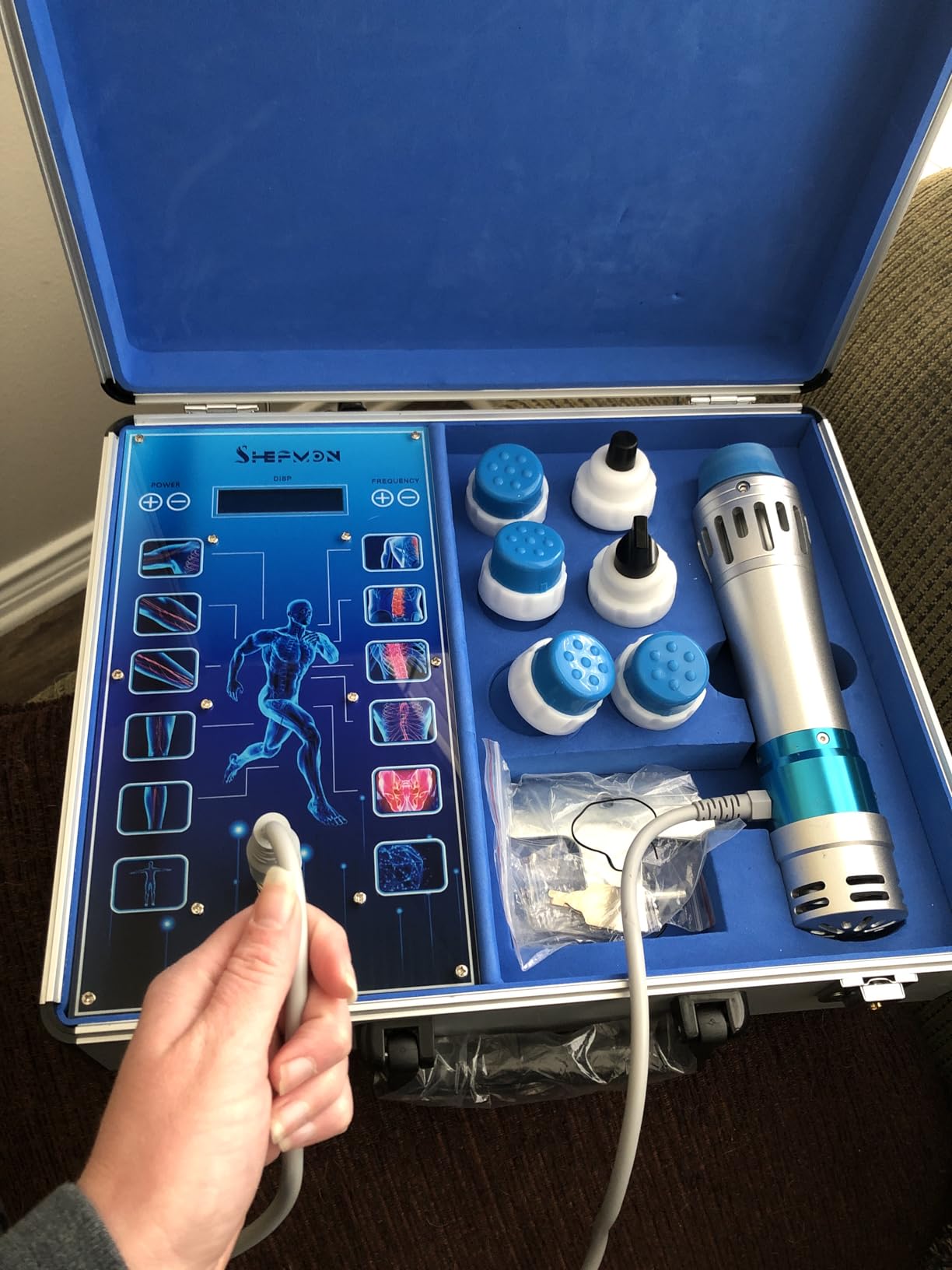Portable Shockwave Therapy Machine for Body Muscle Massager Pain Relief Back Waist Leg and Golf Elbow customer photo 1