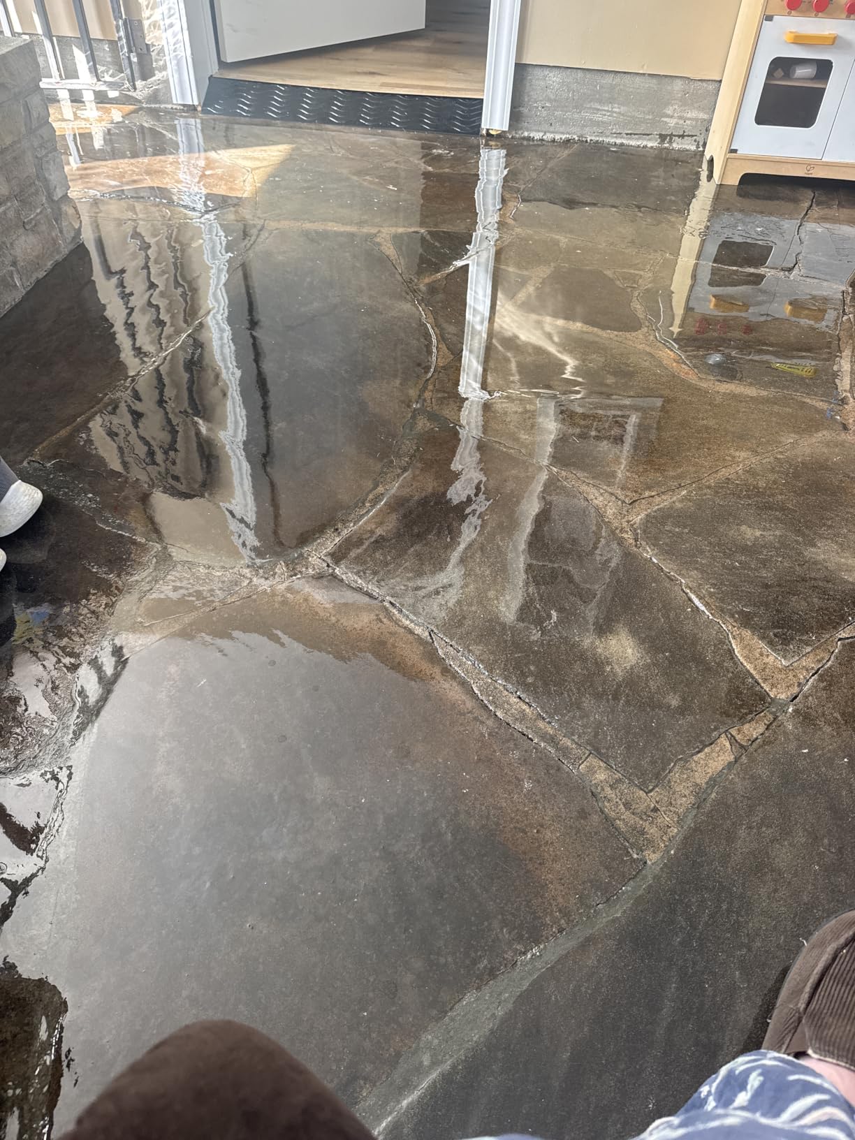 Self Leveling Epoxy Resin Kit – ANE Garage Floor Epoxy Kit Spreads Seamlessly. Durable, Industrial Grade Clear Epoxy Resin for Concrete Floors and Countertops - Light Grey customer photo 2