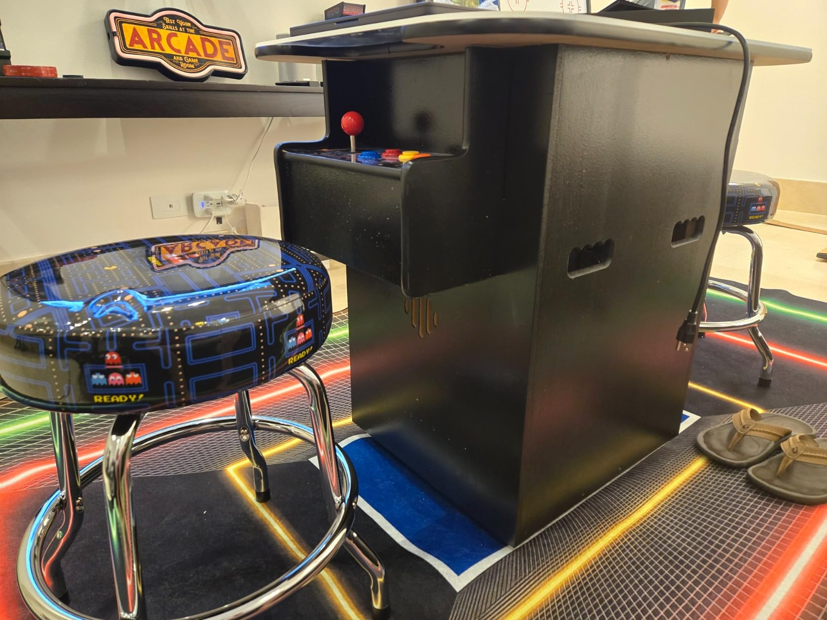 Doc and Pies Arcade Factory 516-Game Full Size Cocktail Arcade Machine – 2 Player Retro Arcade Table with LCD Screen, Joysticks & Buttons – Classic Arcade Cabinet for Home or Game Room customer photo 1
