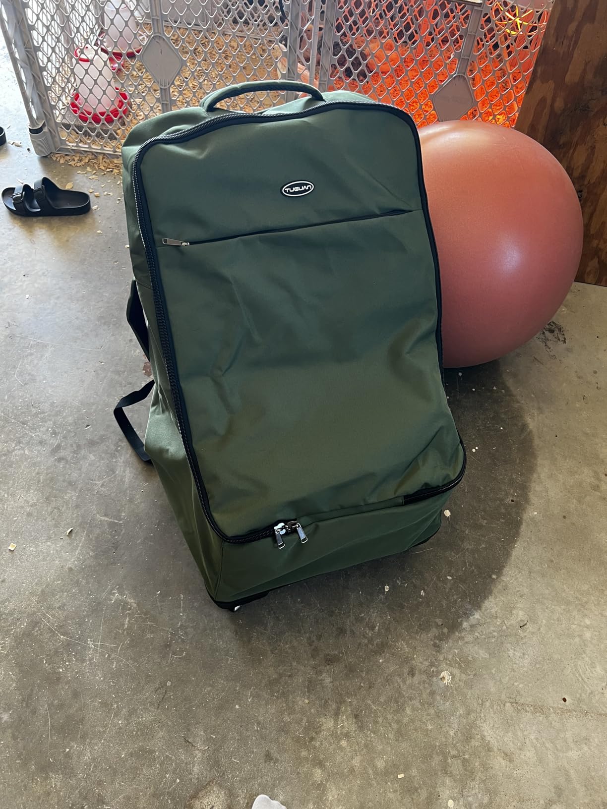 TUGUAN Car Seat Travel Bag for Airplane with Spinner Wheels, Infant Car Seat Bags for Air Travel with Hard Bottom, Padded Car Seat Backpack, Large Car Seat Storage Bag Airport Check, Green customer photo 2