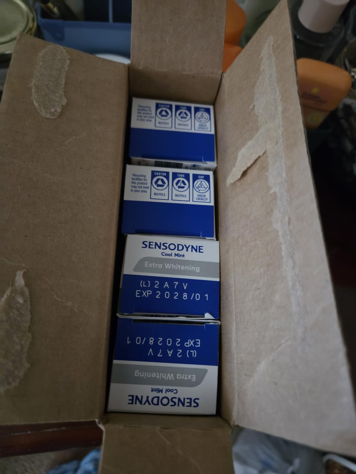 Sensodyne Extra Whitening Cool Mint Toothpaste - 4 Ounces, Pack of 4 customer photo 2