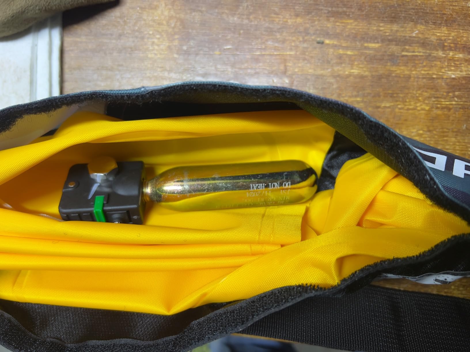 Owntop Manual Inflatable Belt Pack, Adults Swim Jacket with Blowpipe & Whistle, 24g CO2 Cylinder Included, Low Profile for Kayaking, Fishing, Paddle Sports customer photo 2