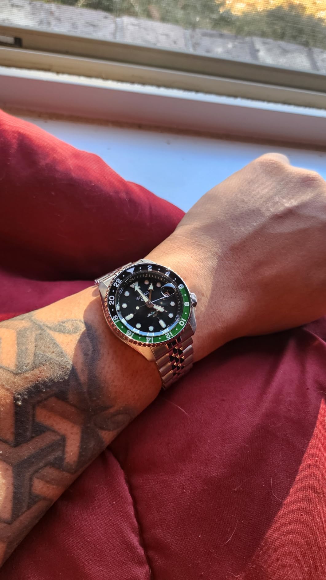 SEIKO 5 Sports SKX GMT Automatic Green Dial Sprite Bezel Men's Watch SSK035 customer photo 2