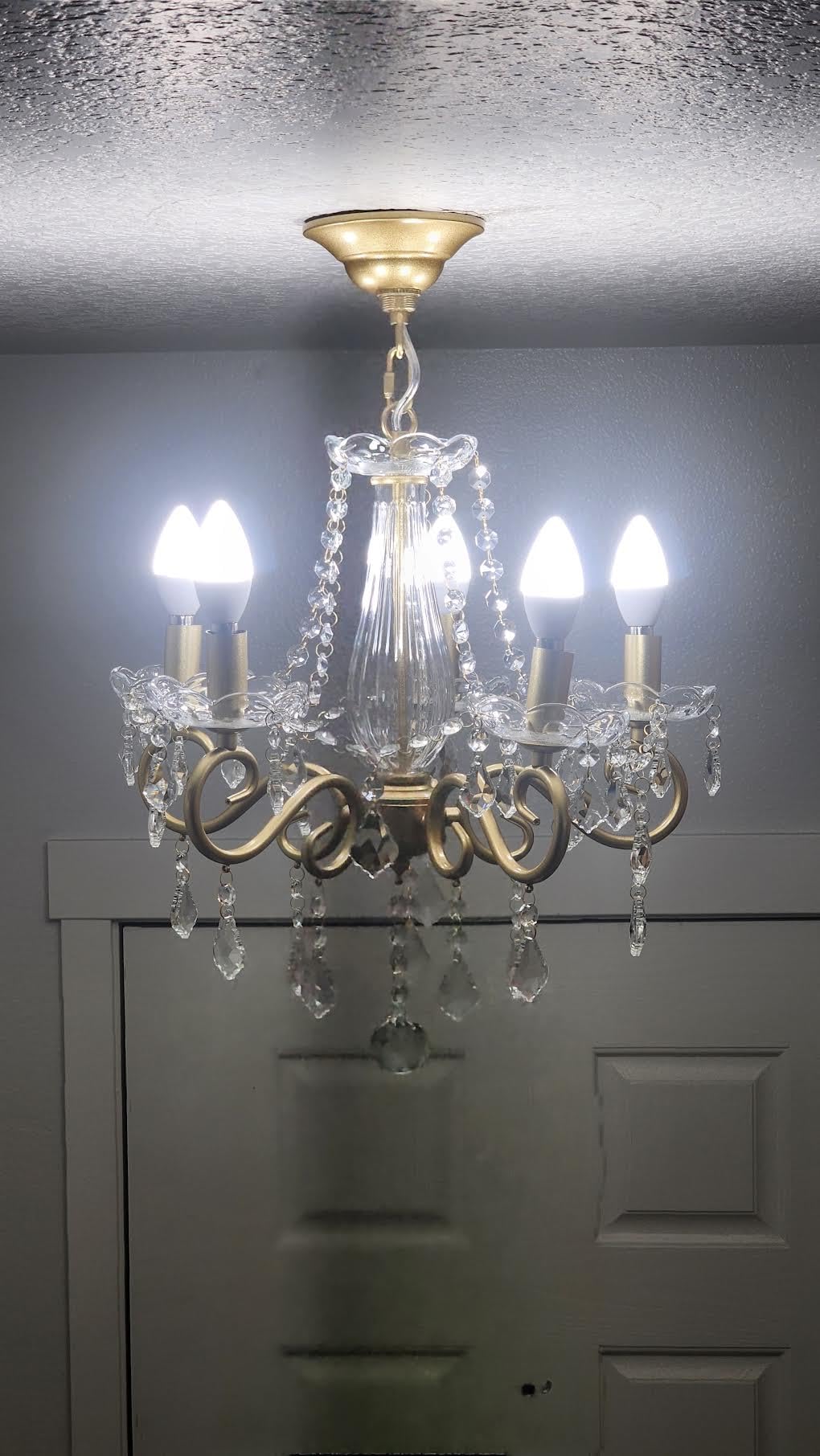 Crystal Chandelier, 5-Light Modern Chandelier for Dining Room Light Fixture, Nickel Finish Pendant Ceiling Light Fixture, Modern Candle Chandelier for Living Room Kitchen Island Entryway Bedroom customer photo 1
