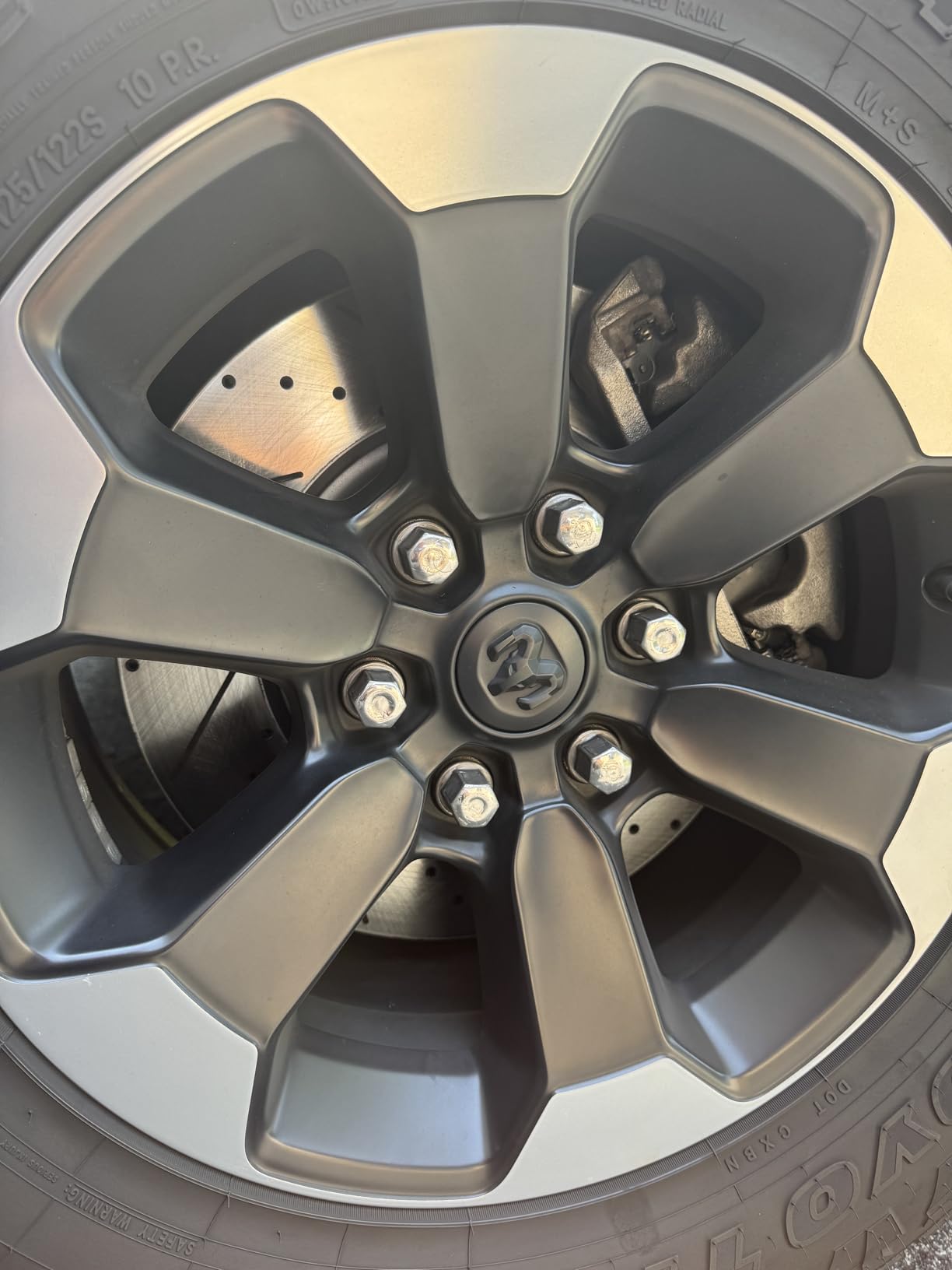 Detroit Axle - Drilled and Slotted Disc Brake Kit for 2019-2025 Ram 1500 customer photo 1