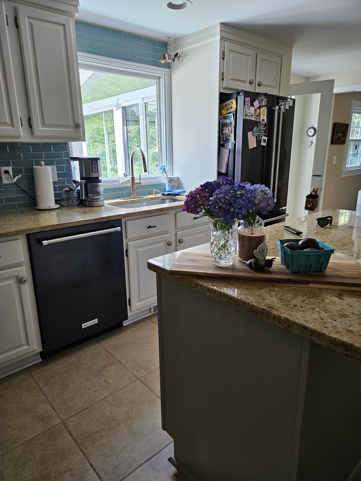 Delta Nicoli Matte Black Kitchen Faucet with Pull Down Sprayer, Bridge 3 Hole Modern Kitchen Sink Faucet, Two-Handle, Matte Black 19867LF-BL customer photo 1