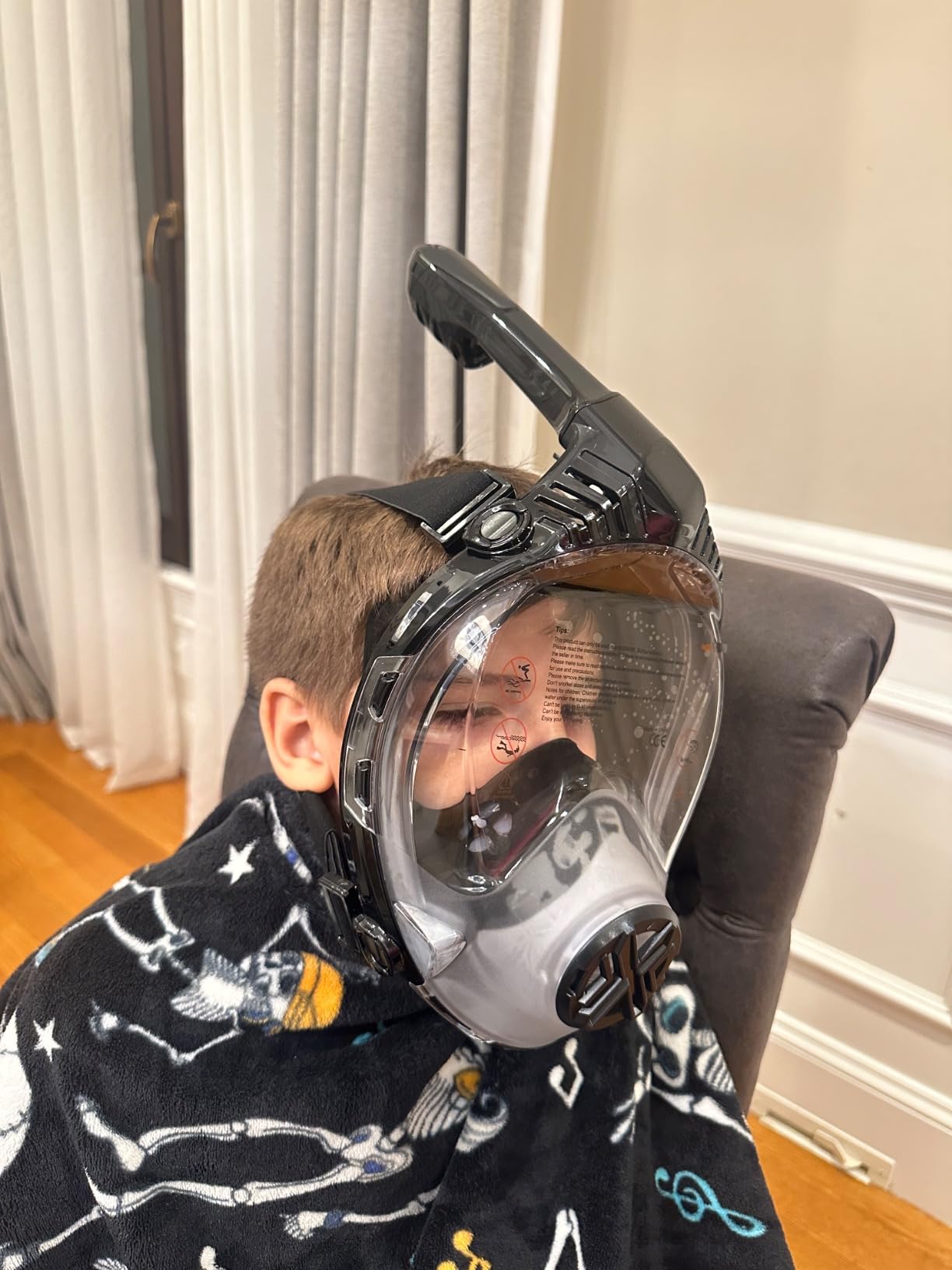 Full Face Snorkel Mask- Snorkeling Gear for Adults with Safe Dry Top Breathing System, Latest Foldable Panoramic View Snorkeling Mask for Men and Women, Anti Fog Anti Leak customer photo 1
