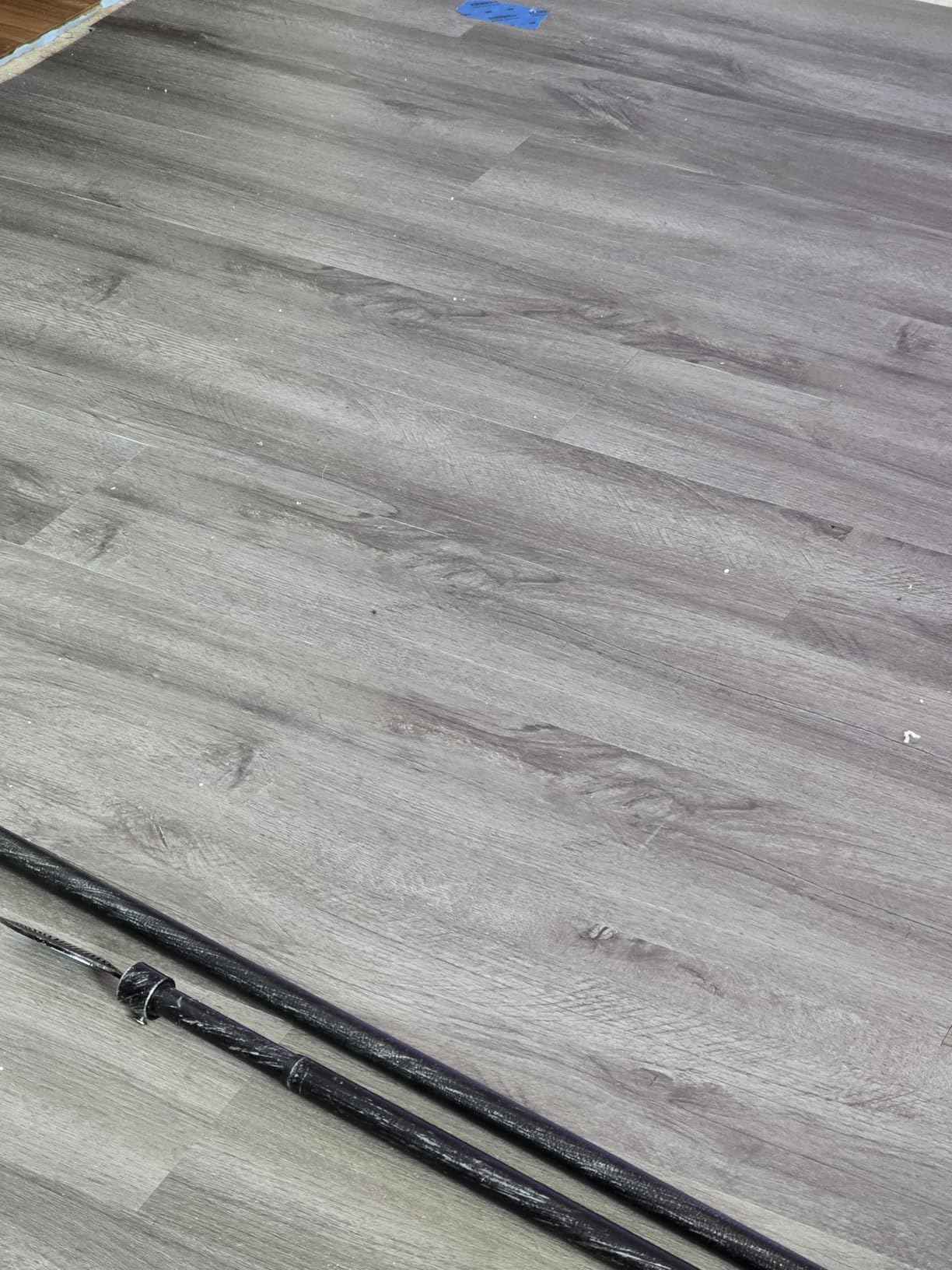 Art3d 18-Pack Interlocking Vinyl Floor Planks, 36 x 6 in, Dublin Dawn Ash customer photo 2