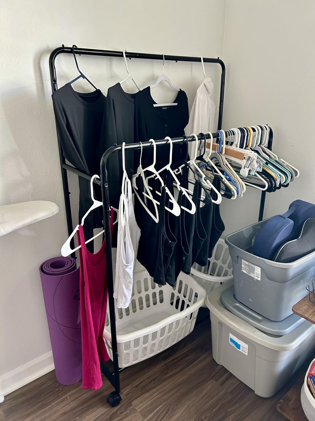 Simple Trending Clothing Clothes Rack, Double Rod Garment Rack, Black customer photo 2
